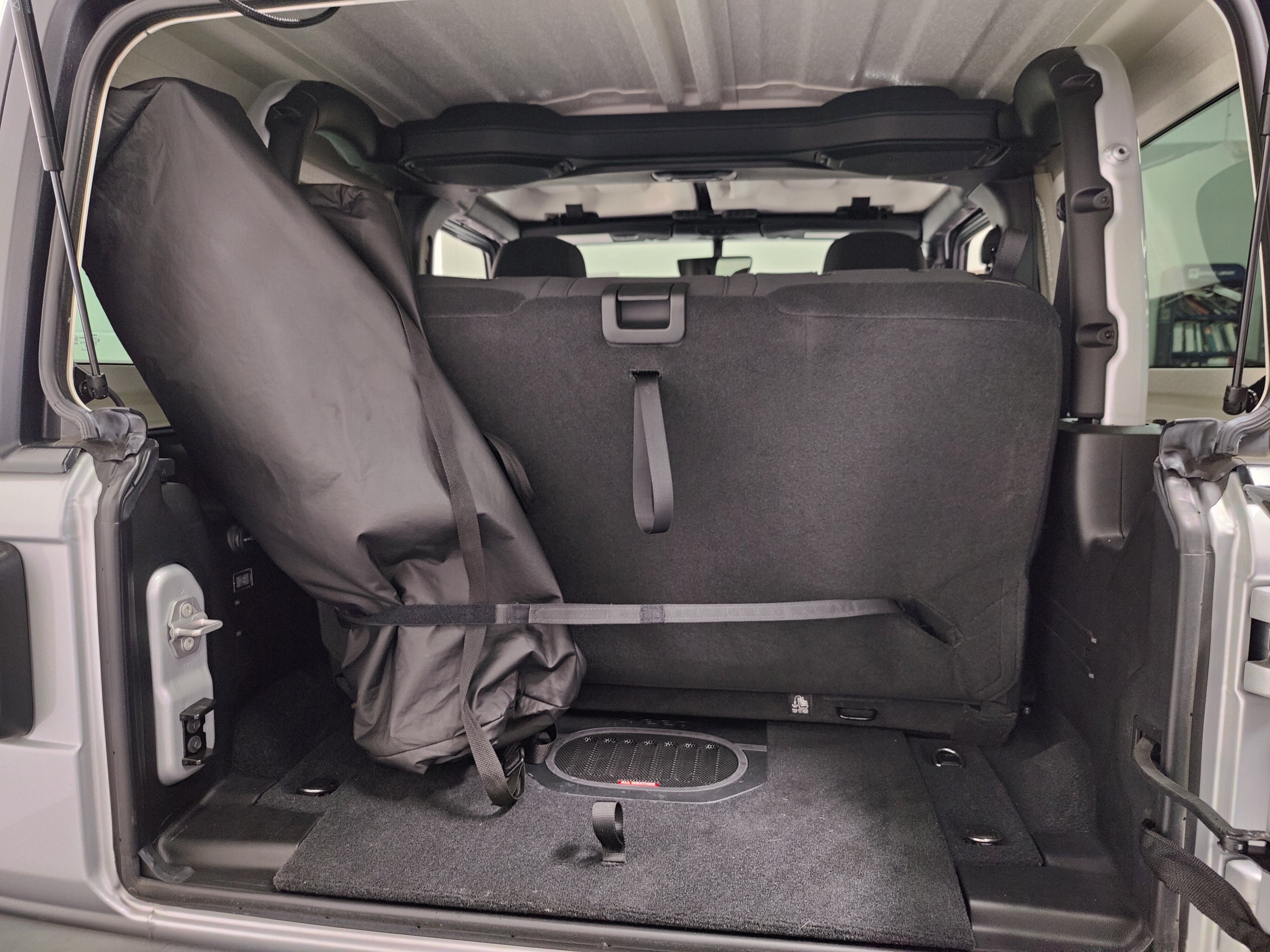2022 Jeep Wrangler Sport S 4x4 w/ HardTop & Nav