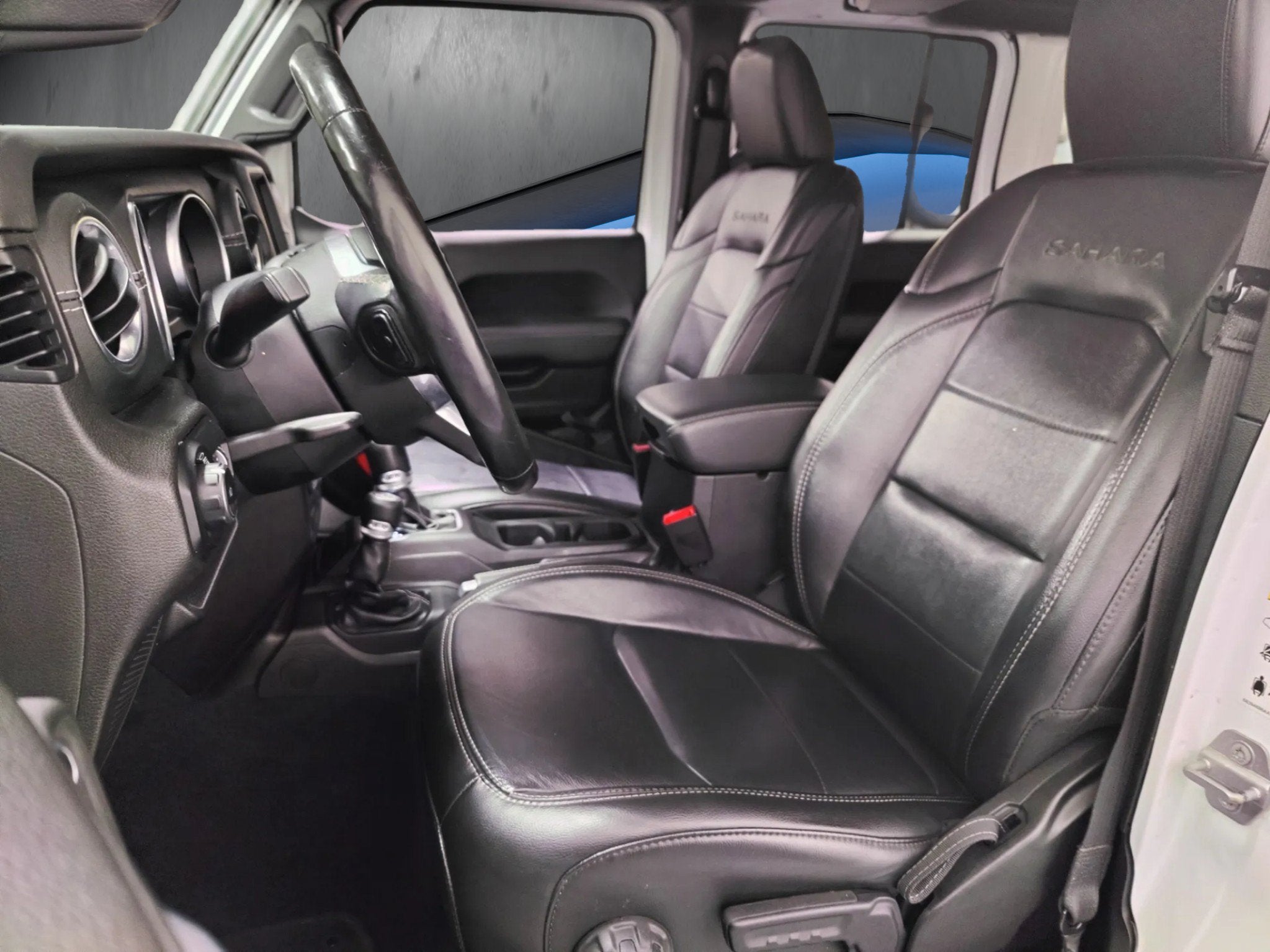 2020 Jeep Wrangler Unlimited Sahara 4X4 w/Navigation