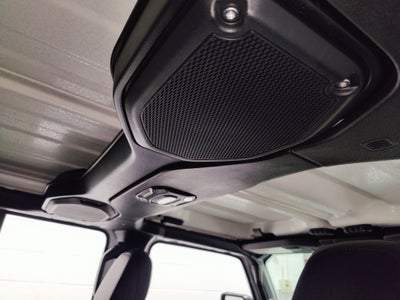 2020 Jeep Wrangler Unlimited Sahara 4X4 w/Navigation