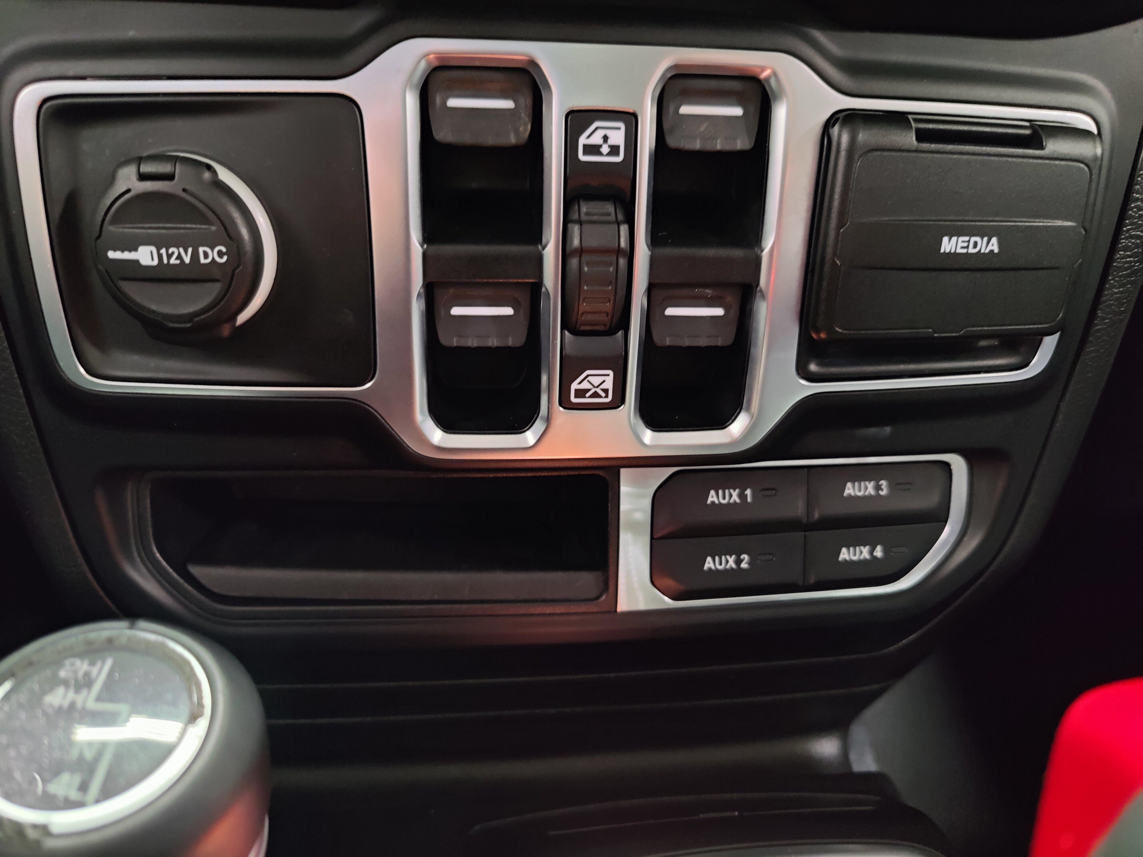 2020 Jeep Wrangler Unlimited Sahara 4X4 w/Navigation