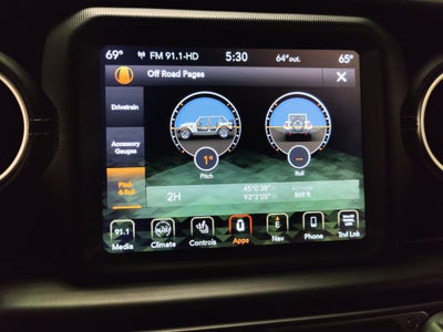 2020 Jeep Wrangler Unlimited Sahara 4X4 w/Navigation
