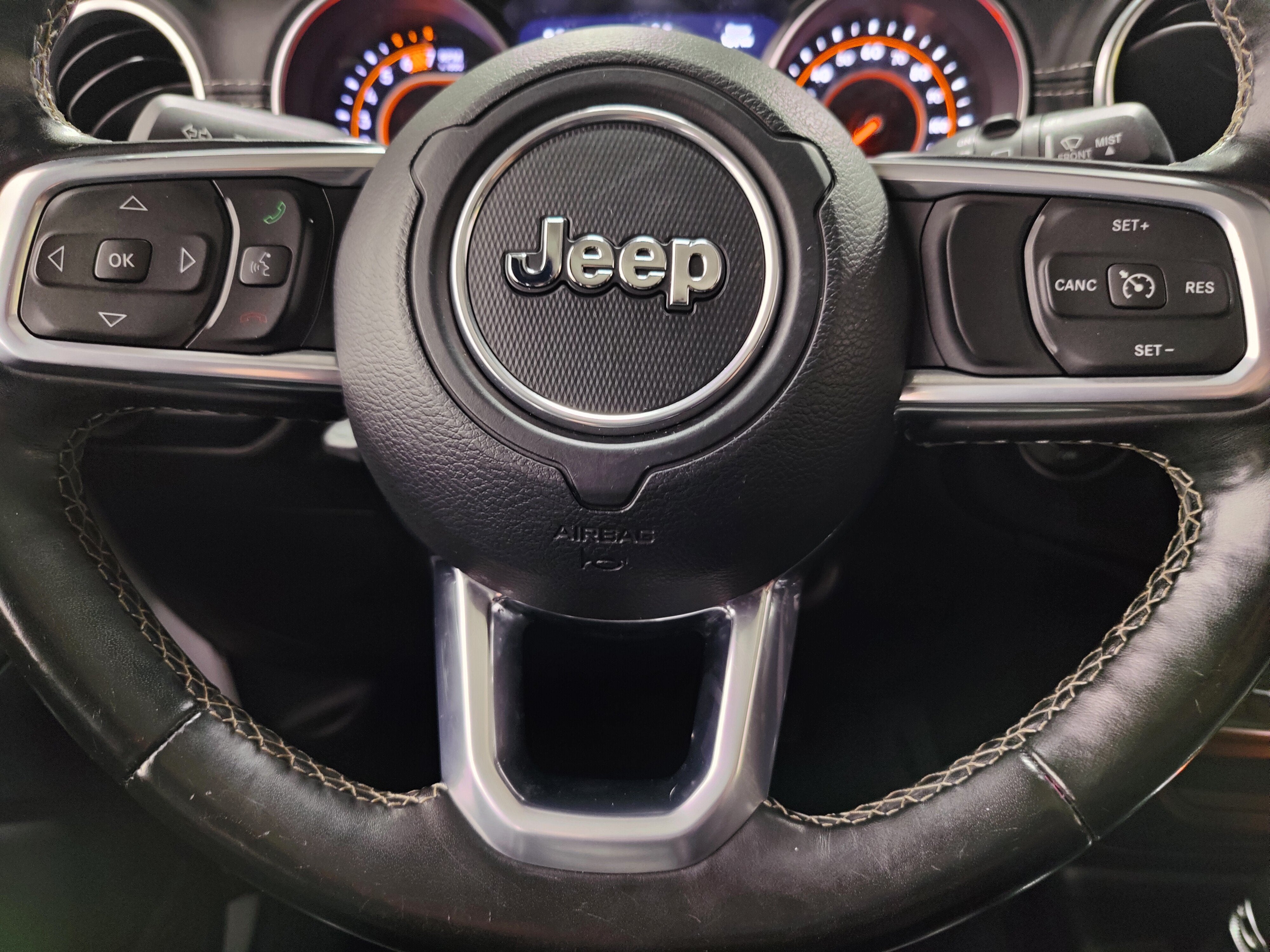 2020 Jeep Wrangler Unlimited Sahara 4X4 w/Navigation