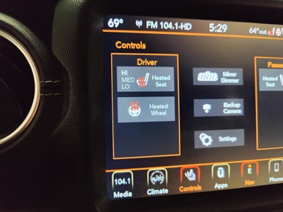 2020 Jeep Wrangler Unlimited Sahara 4X4 w/Navigation