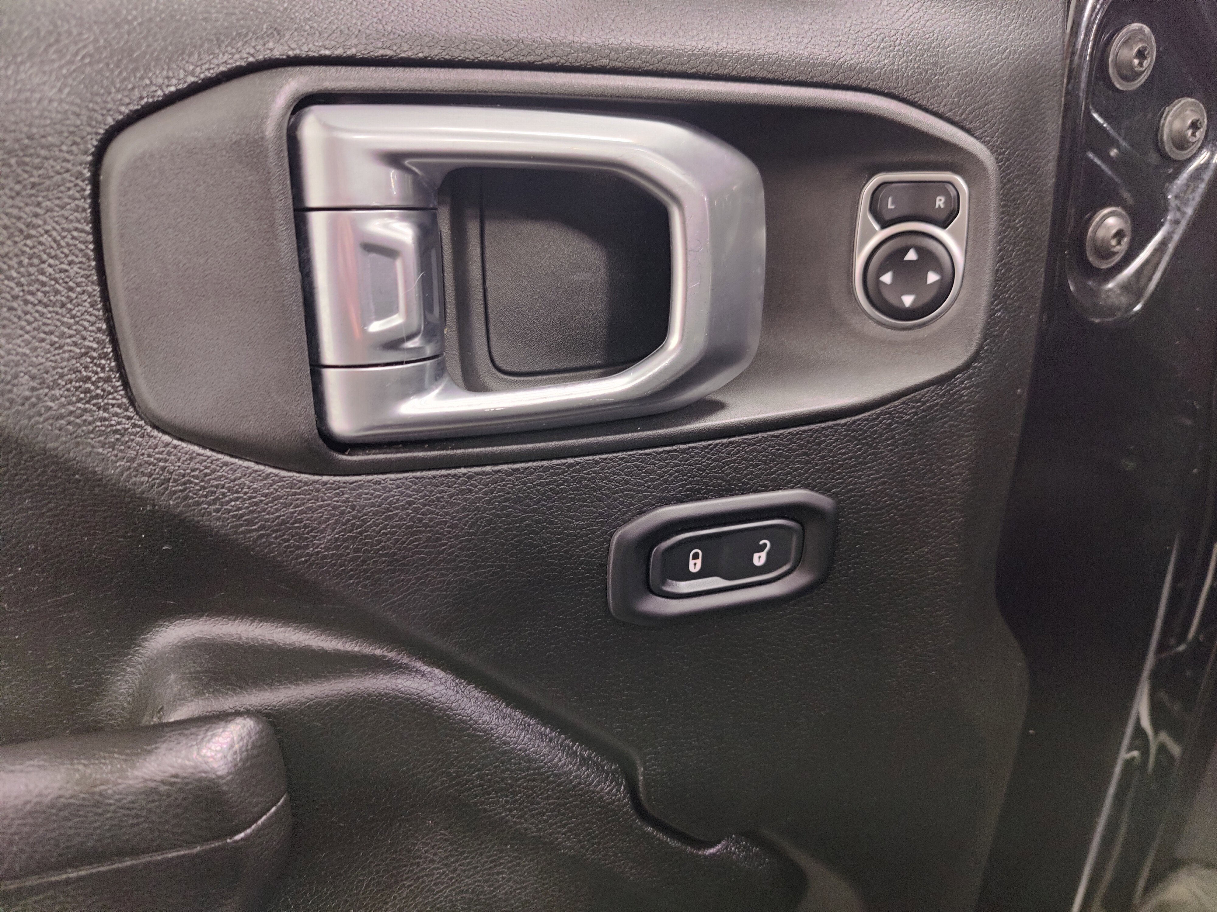 2022 Jeep Wrangler 4xe Rubicon w/Sky 1-Touch Power Top