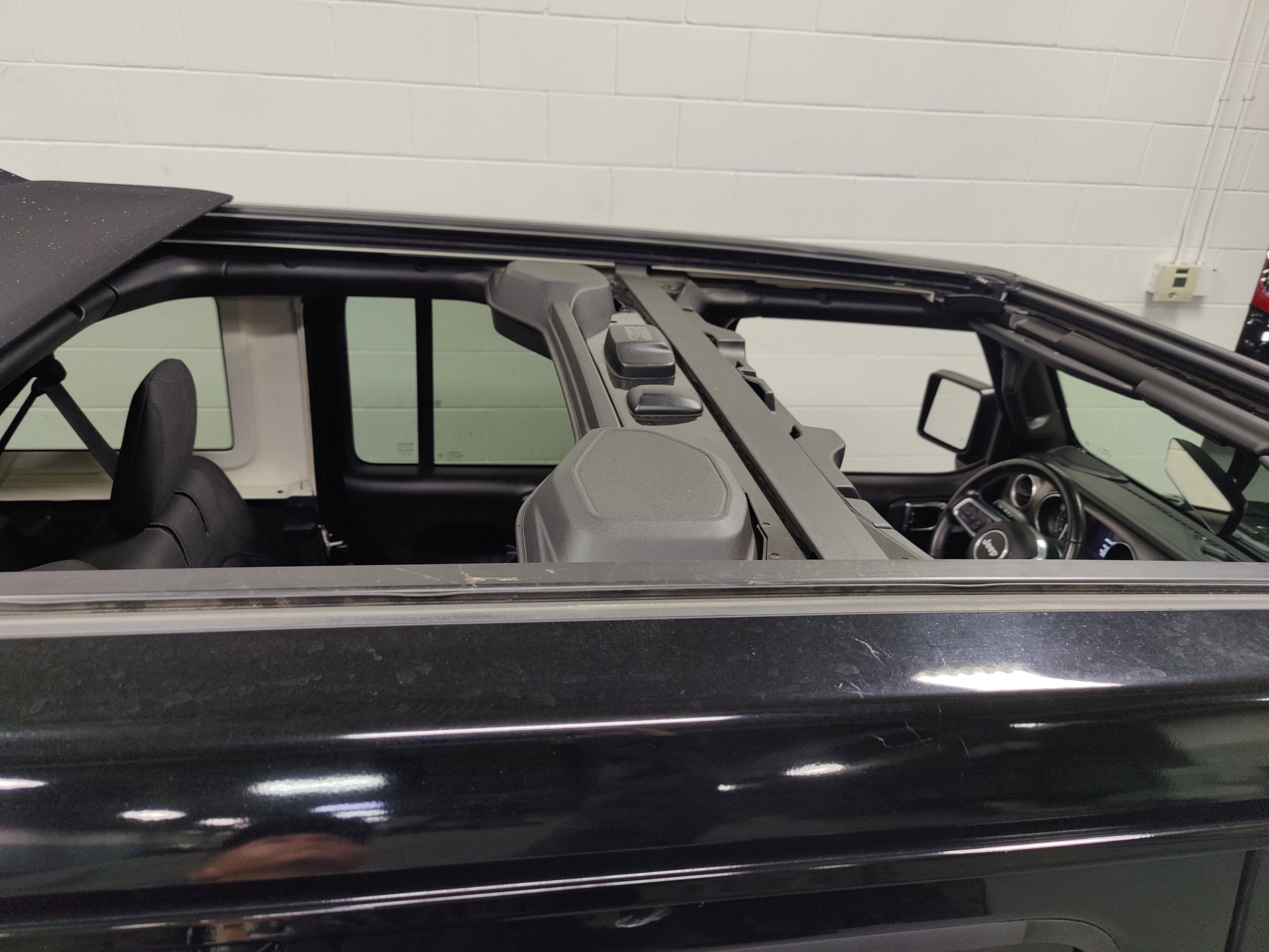 2022 Jeep Wrangler 4xe Rubicon w/Sky 1-Touch Power Top