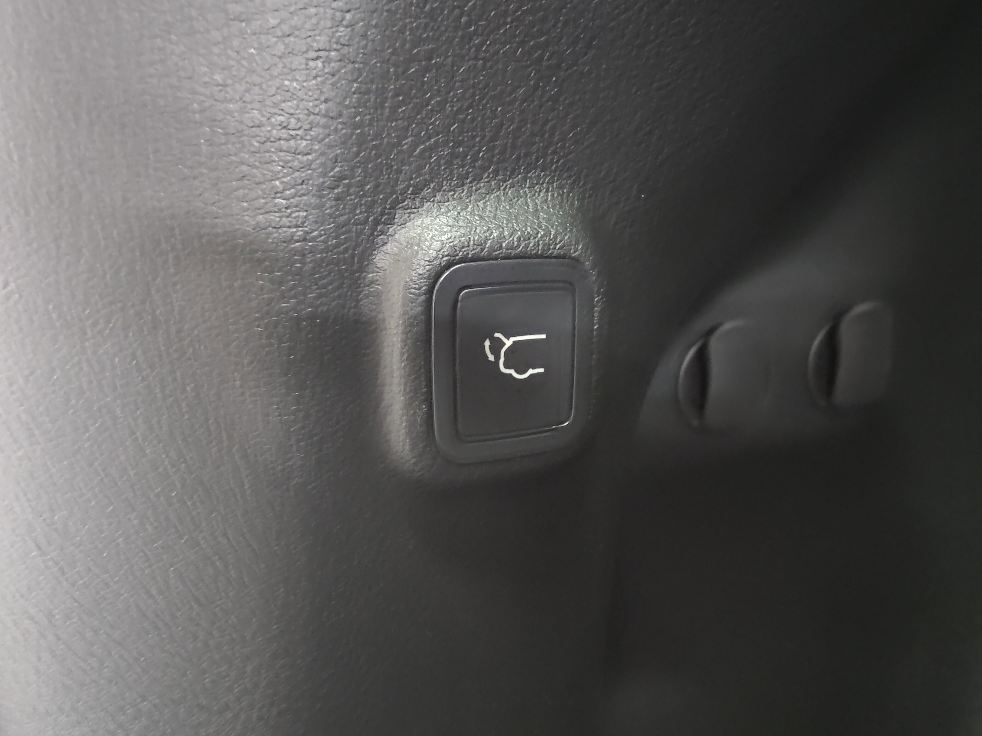 2019 Jeep Cherokee Limited V6 4X4