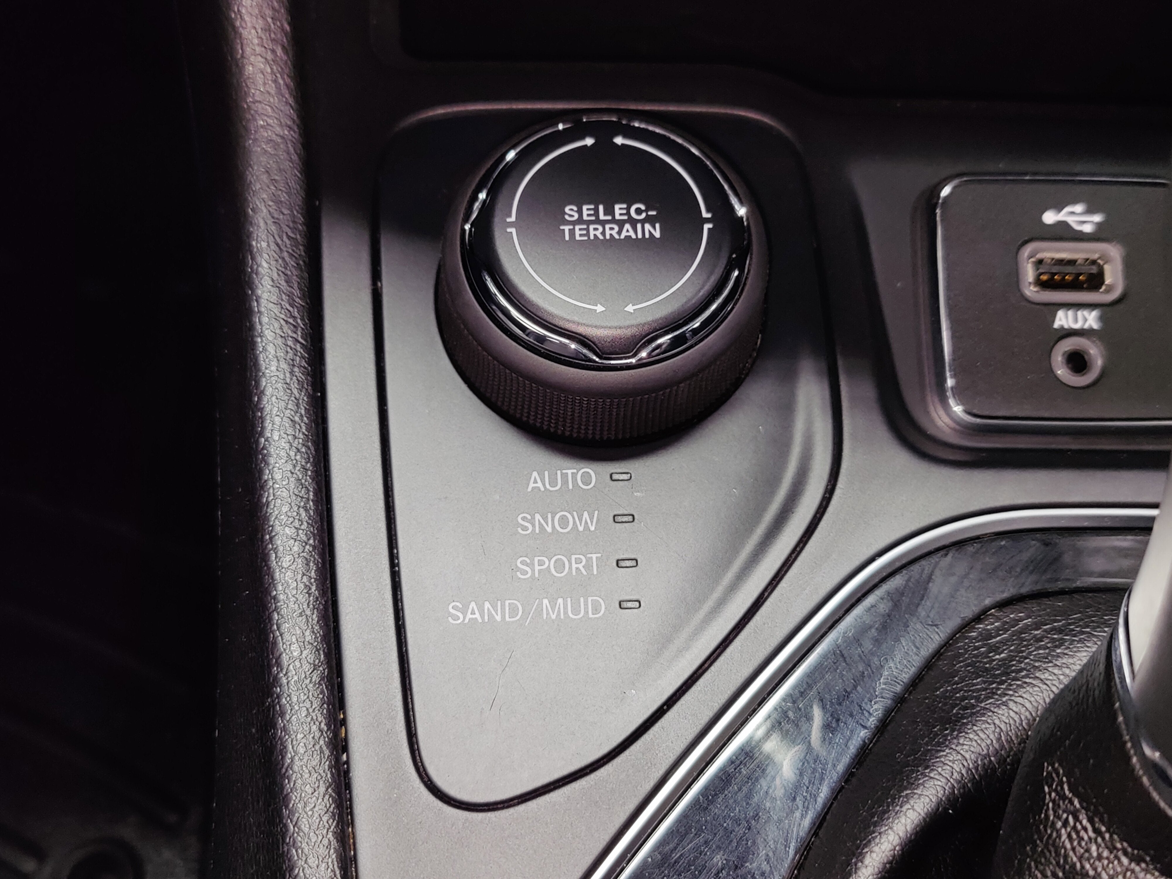 2019 Jeep Cherokee Limited V6 4X4