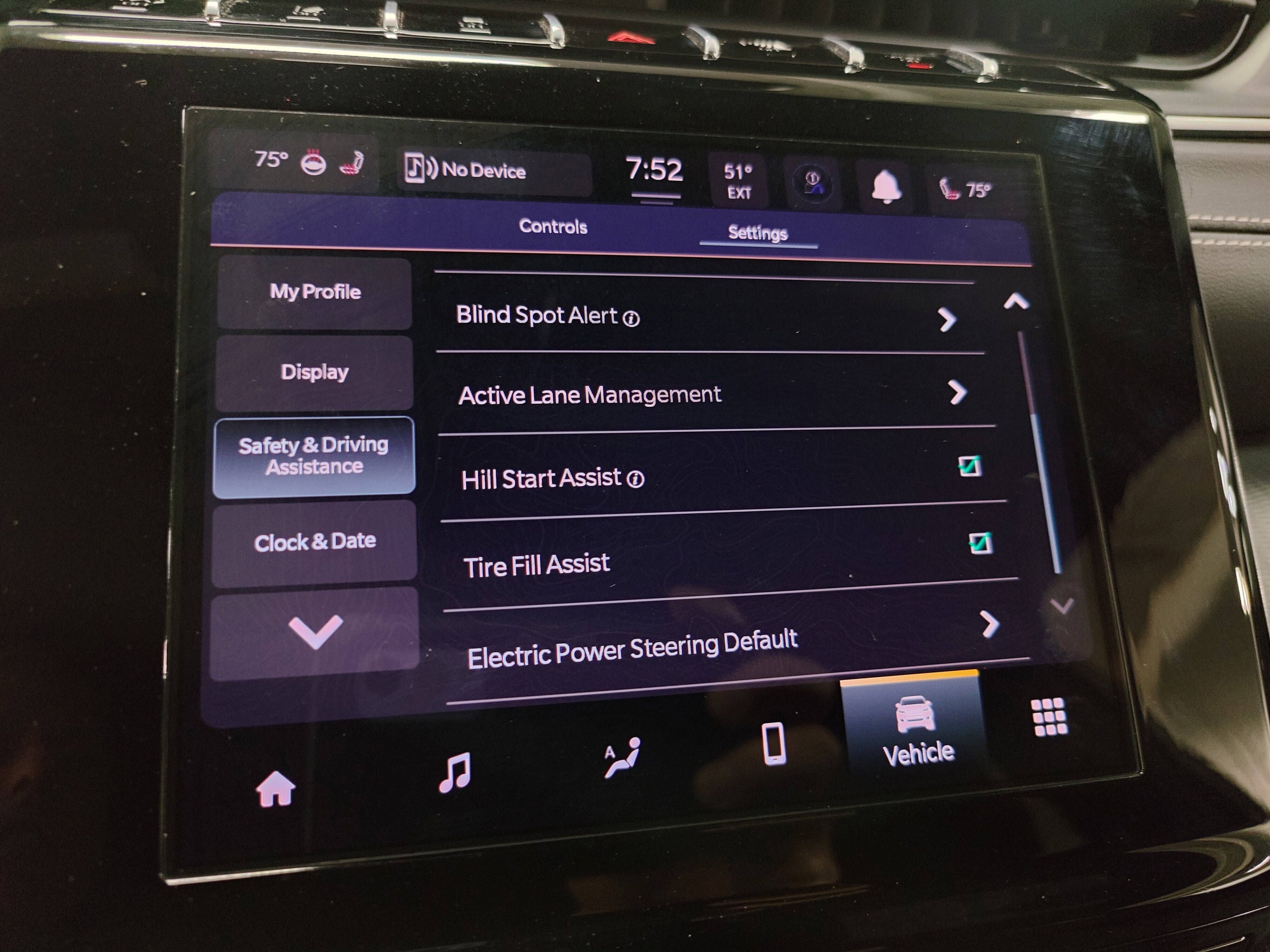 2024 Jeep Grand Cherokee Laredo Luxury Tech V6 4X4