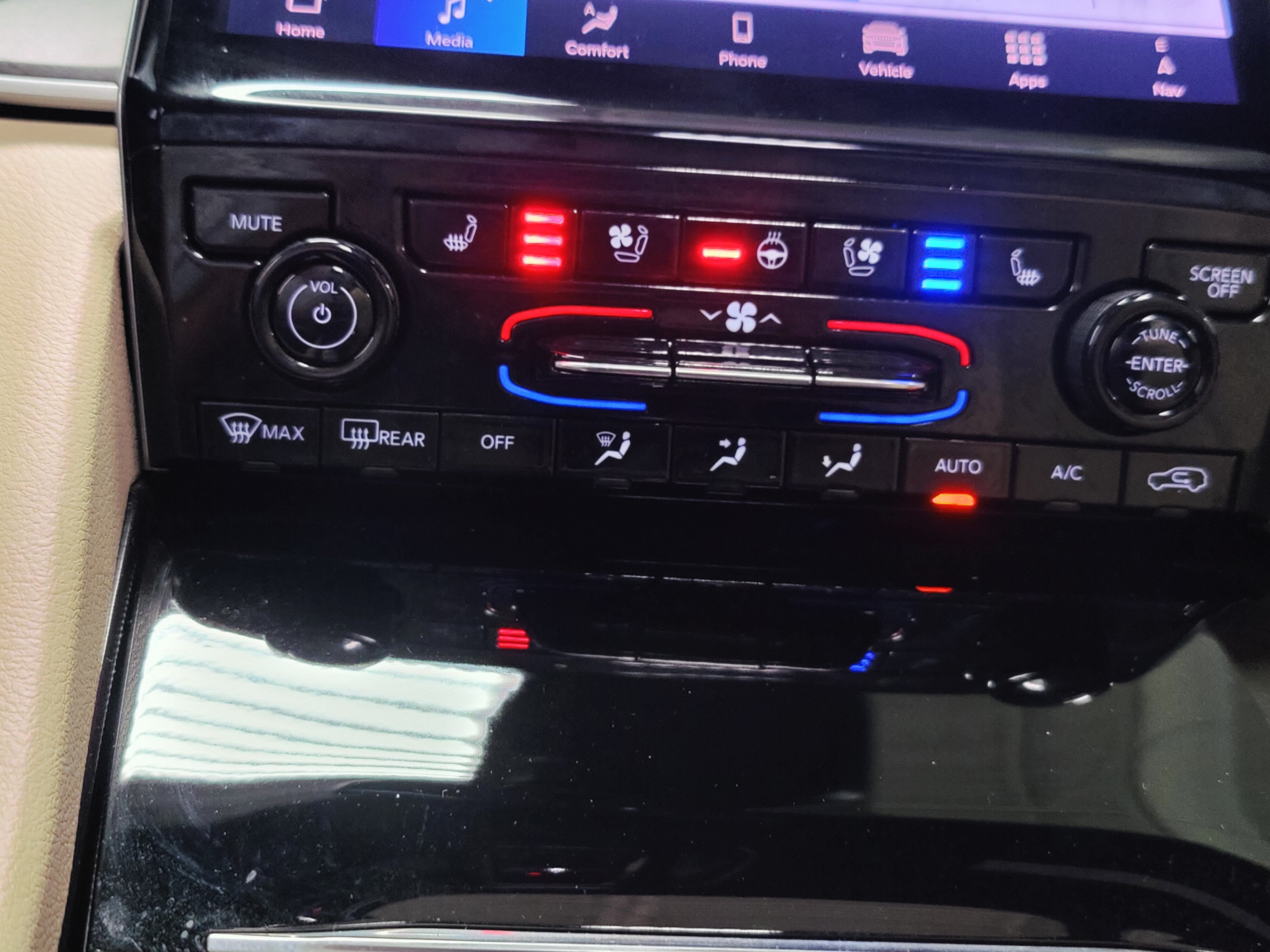 2025 Jeep Grand Cherokee Limited 4X4 w/Luxury Tech II