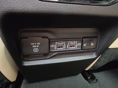 2025 Jeep Grand Cherokee Limited 4X4 w/Luxury Tech II