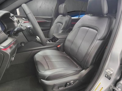 2025 Jeep Grand Cherokee Overland 4x4 w/Sunroof & Nav