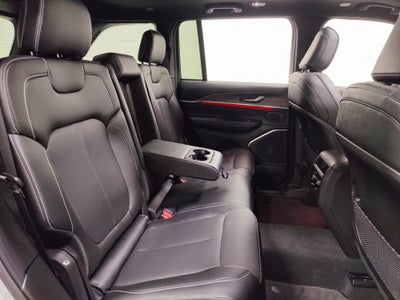 2025 Jeep Grand Cherokee Overland 4x4 w/Sunroof & Nav
