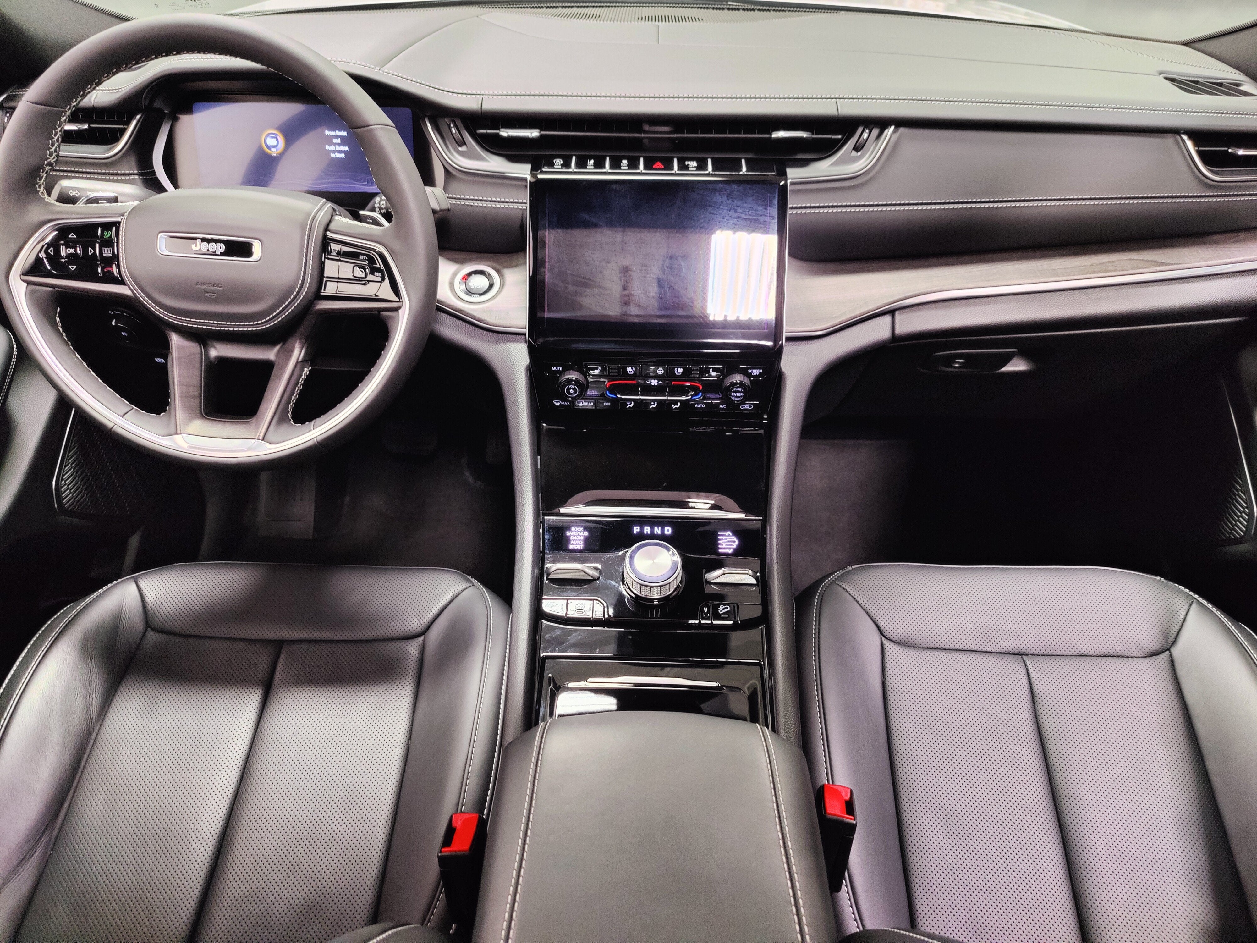 2025 Jeep Grand Cherokee Overland 4x4 w/Sunroof & Nav
