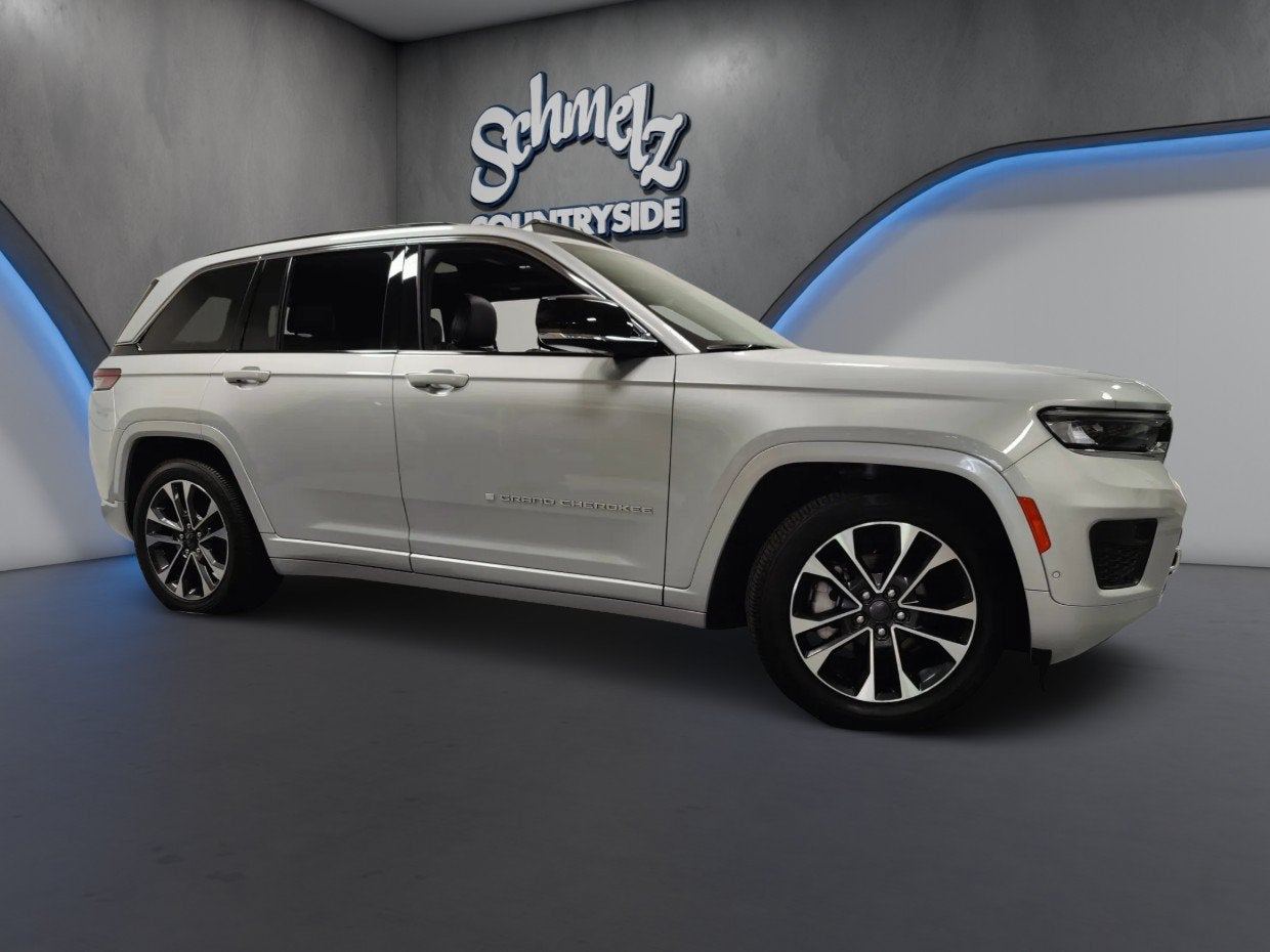 2025 Jeep Grand Cherokee Overland 4x4 w/Sunroof & Nav