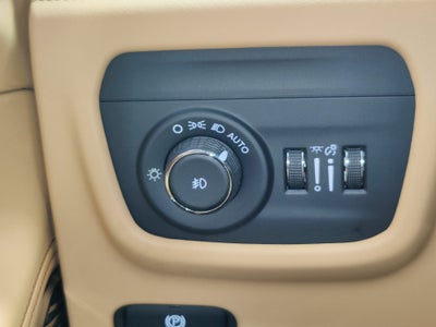 2024 Jeep Grand Cherokee Summit Reserve 4x4 w/ Pro Tech IV