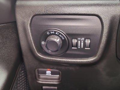 2025 Jeep Grand Cherokee L Laredo V6 4x4 w/Luxury Tech