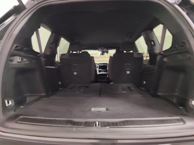 2025 Jeep Grand Cherokee L V6 Laredo 4X4 w/Luxury Tech & Tow Pkg