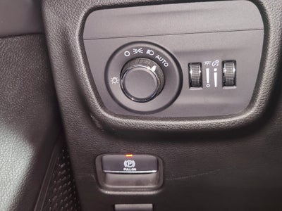 2025 Jeep Grand Cherokee L V6 Laredo 4X4 w/Luxury Tech & Tow Pkg