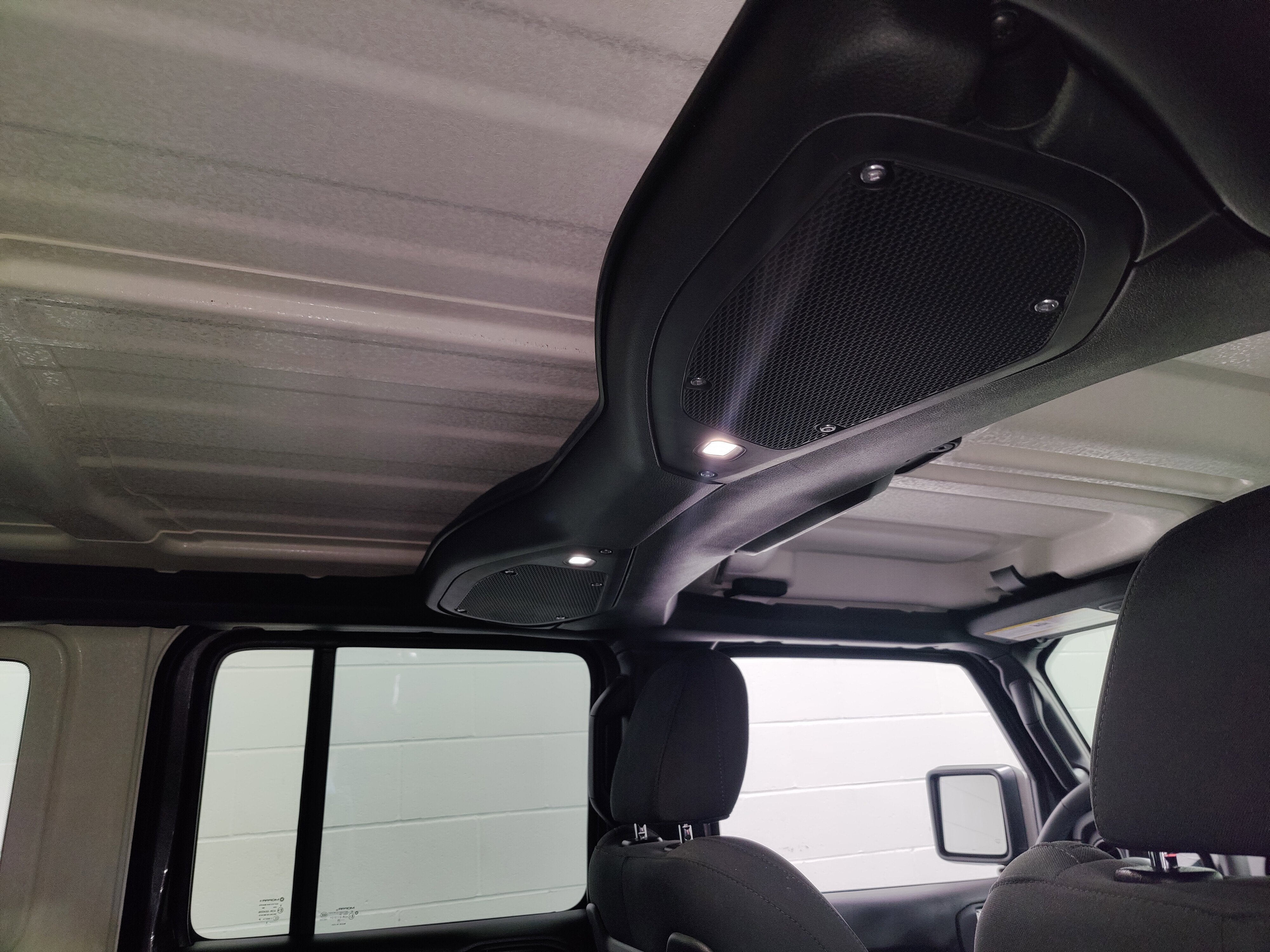 2025 Jeep Wrangler 4xe Rubicon 4WD w/Convenience