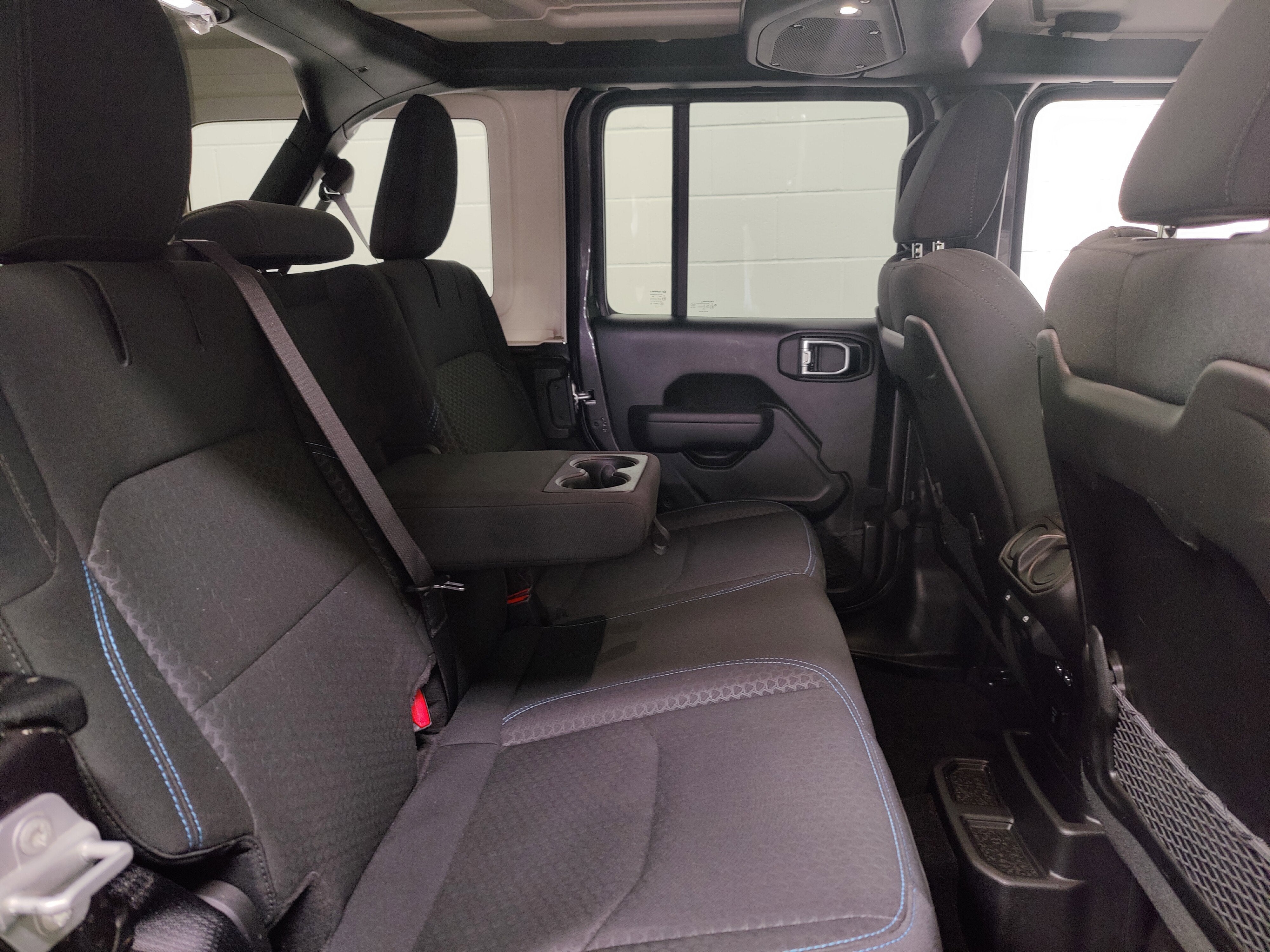 2025 Jeep Wrangler 4xe Rubicon 4WD w/Convenience