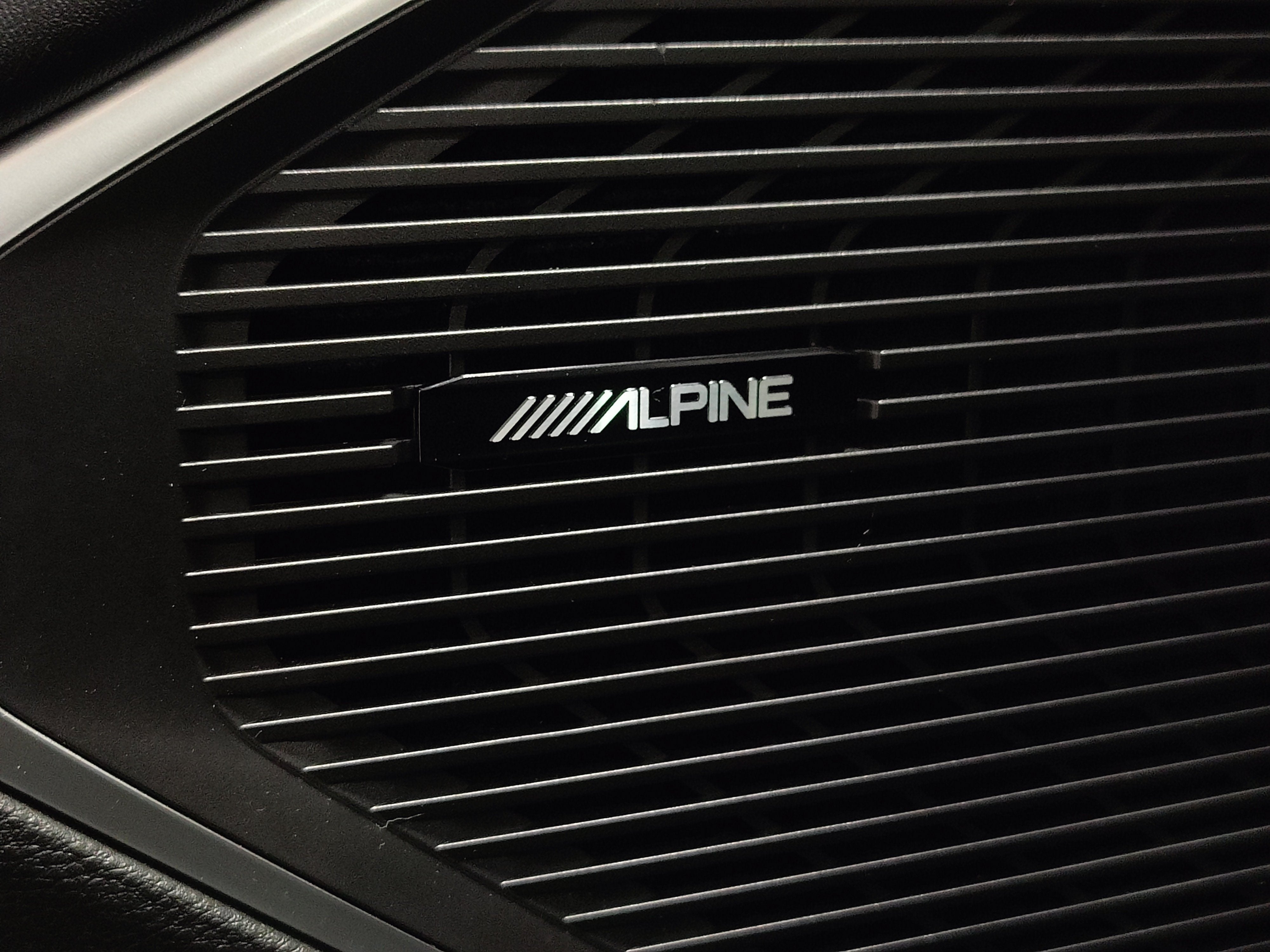 2023 Jeep Wagoneer 5.7L V6 4X4 w/Sunroof & Nav