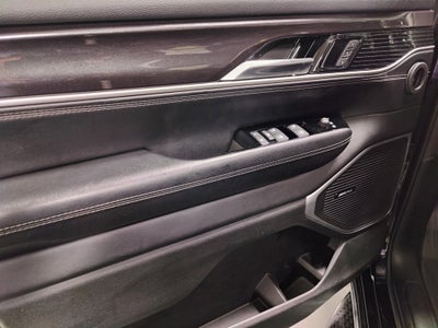 2023 Jeep Wagoneer 5.7L V6 4X4 w/Sunroof & Nav