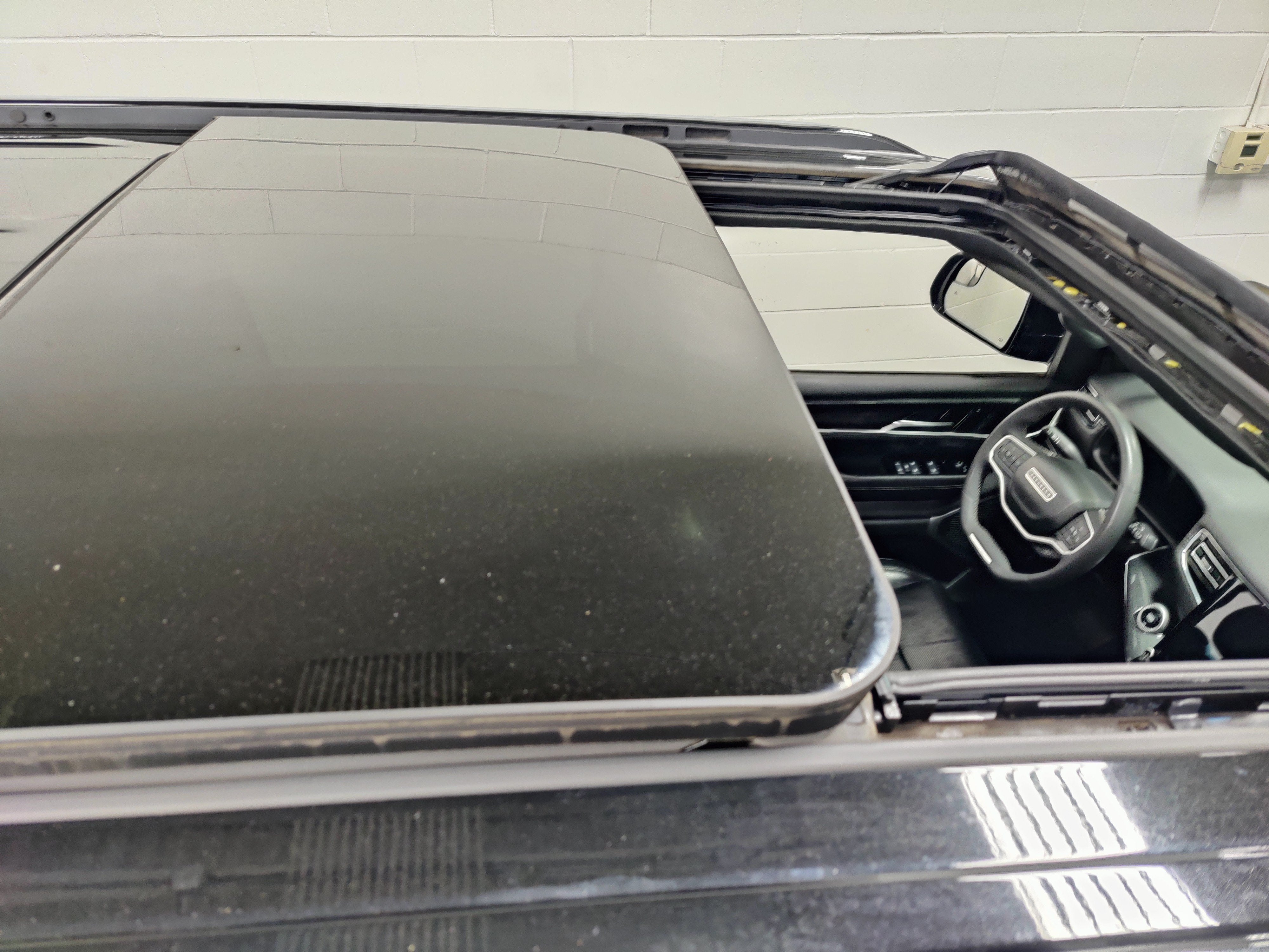 2023 Jeep Wagoneer 5.7L V6 4X4 w/Sunroof & Nav