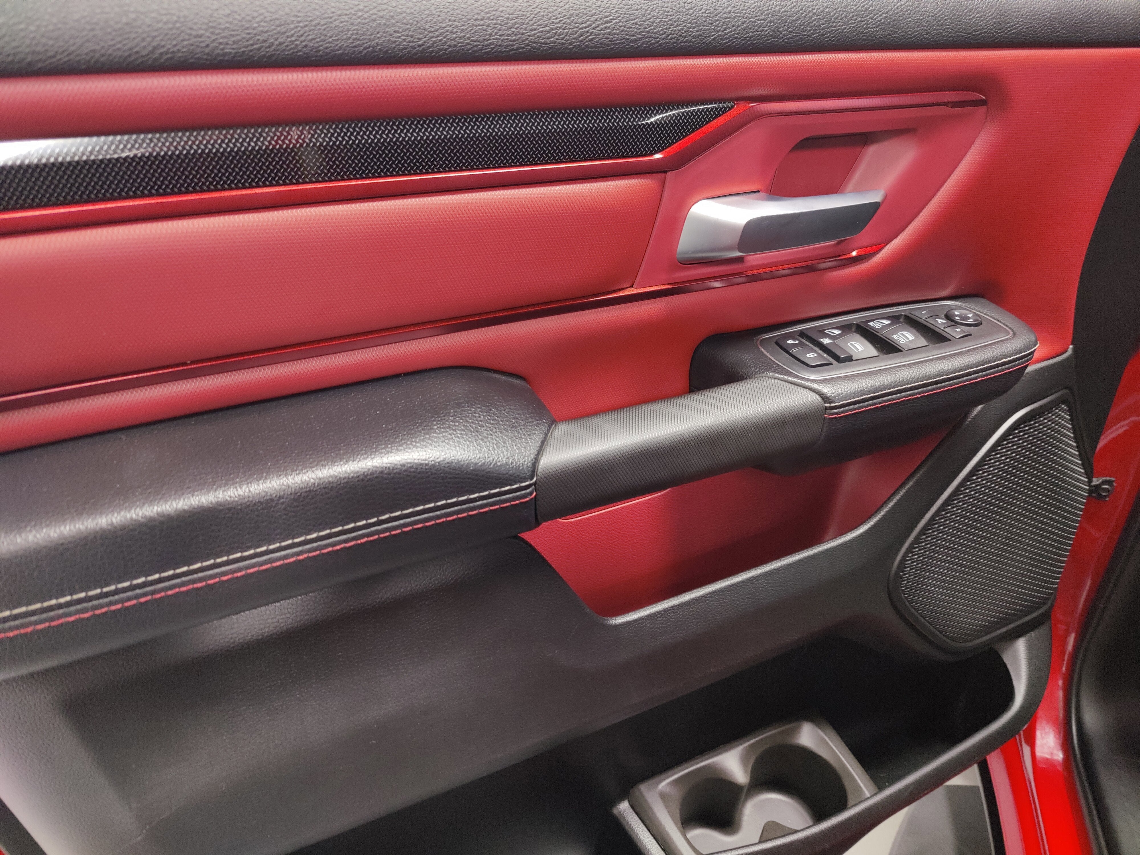 2019 RAM 1500 Rebel Crew Cab V8 4x4 W/Nav