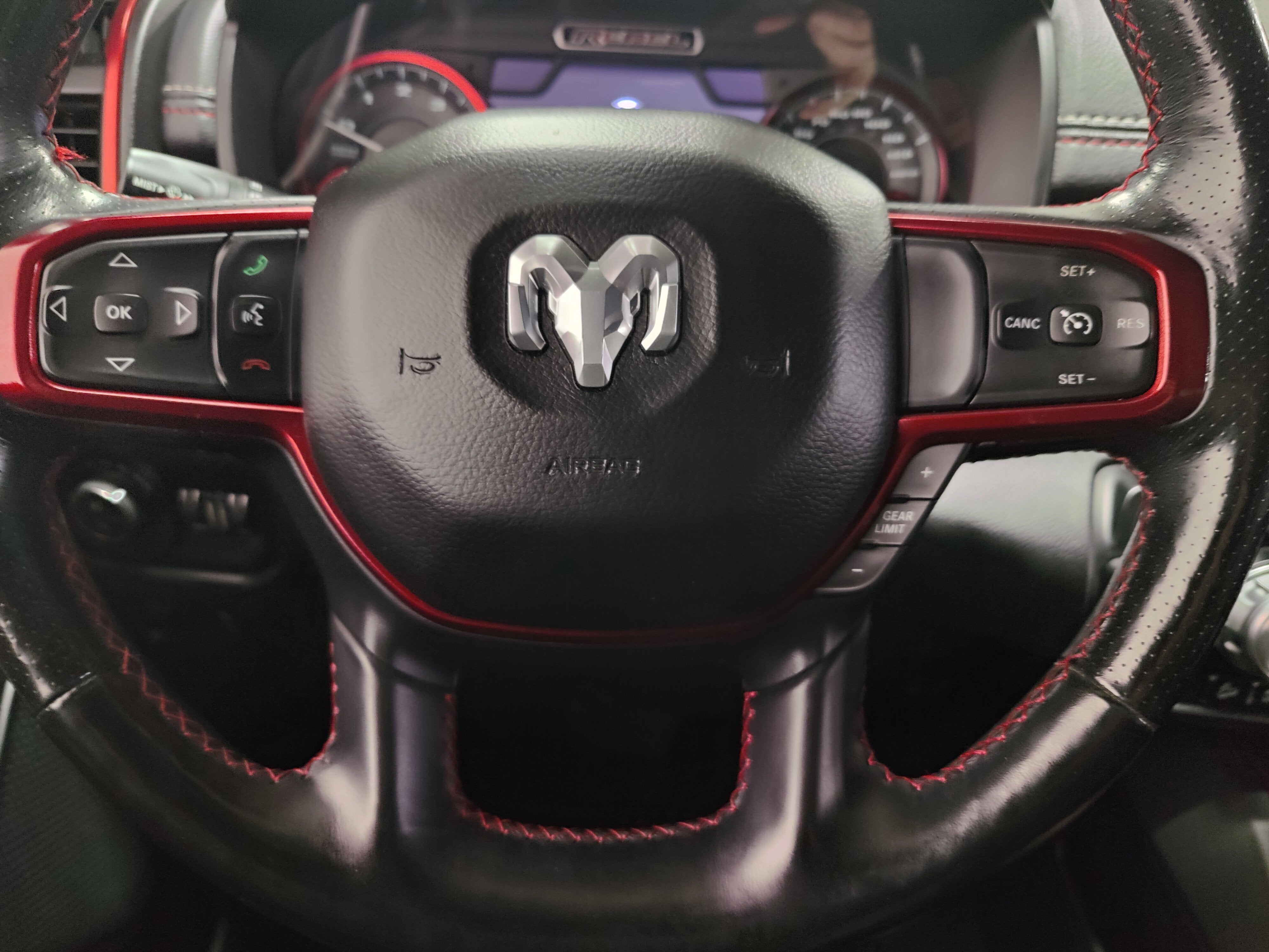 2019 RAM 1500 Rebel Crew Cab V8 4x4 W/Nav