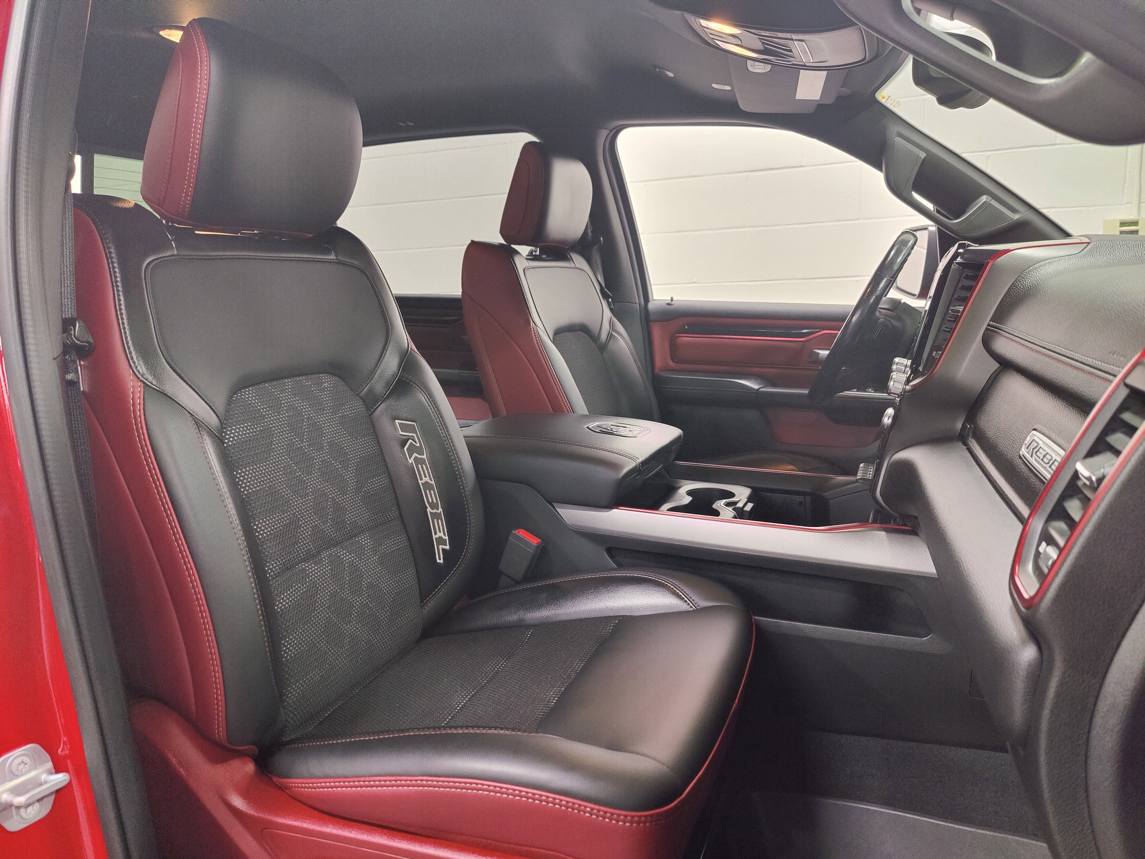 2019 RAM 1500 Rebel Crew Cab V8 4x4 W/Nav