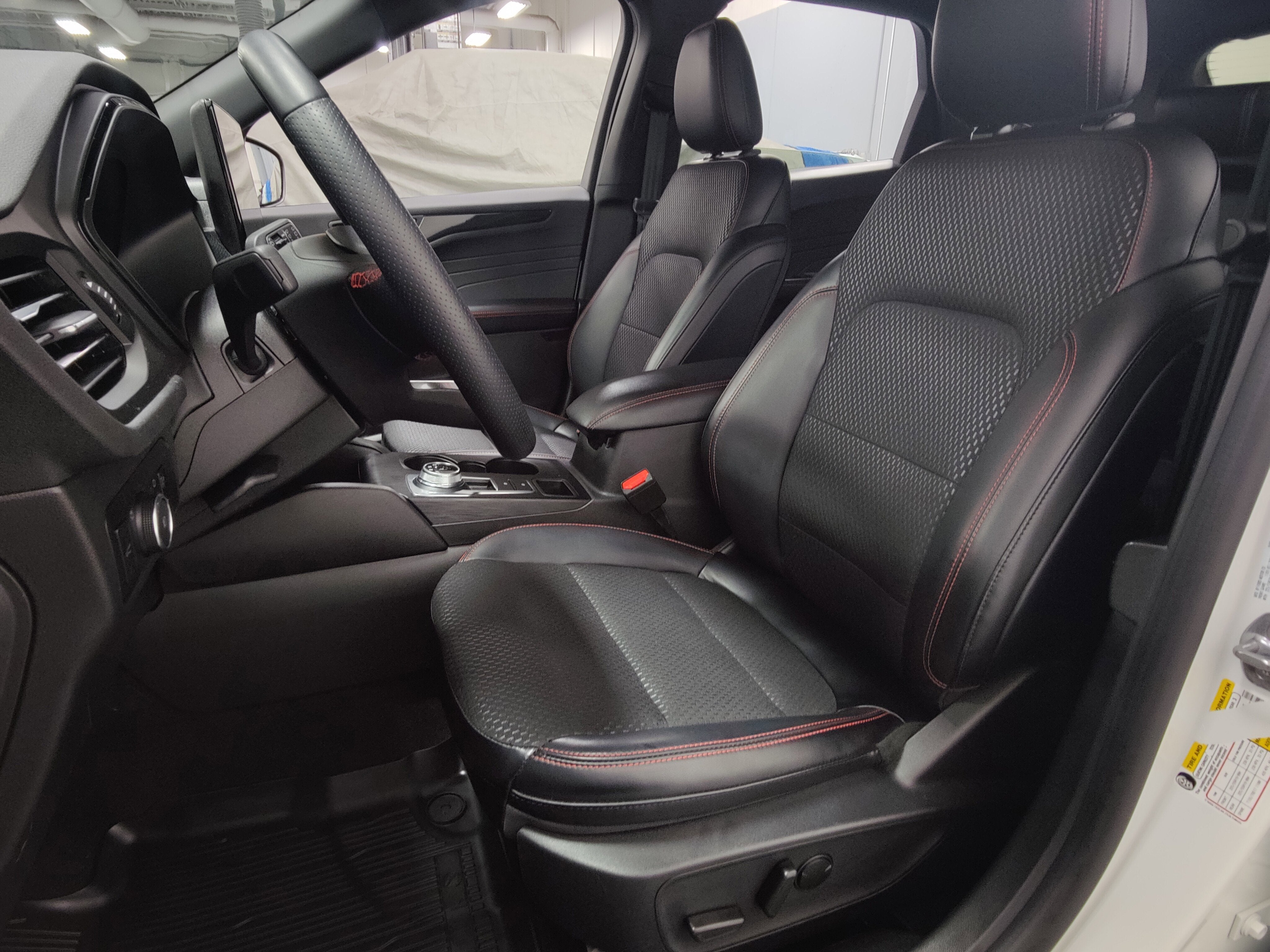 2024 Ford Escape ST-Line Select AWD w/Tech #2 Pkg