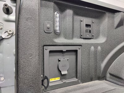 2025 Ford F-150 XLT Black SuperCrew 4x4 w/Sunroof/Nav