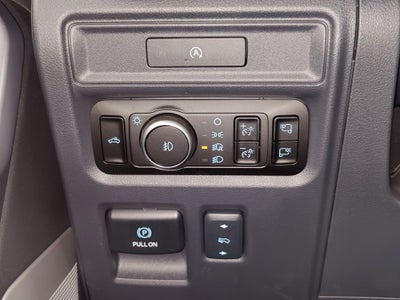 2025 Ford F-150 XLT Black SuperCrew 4x4 w/Sunroof/Nav