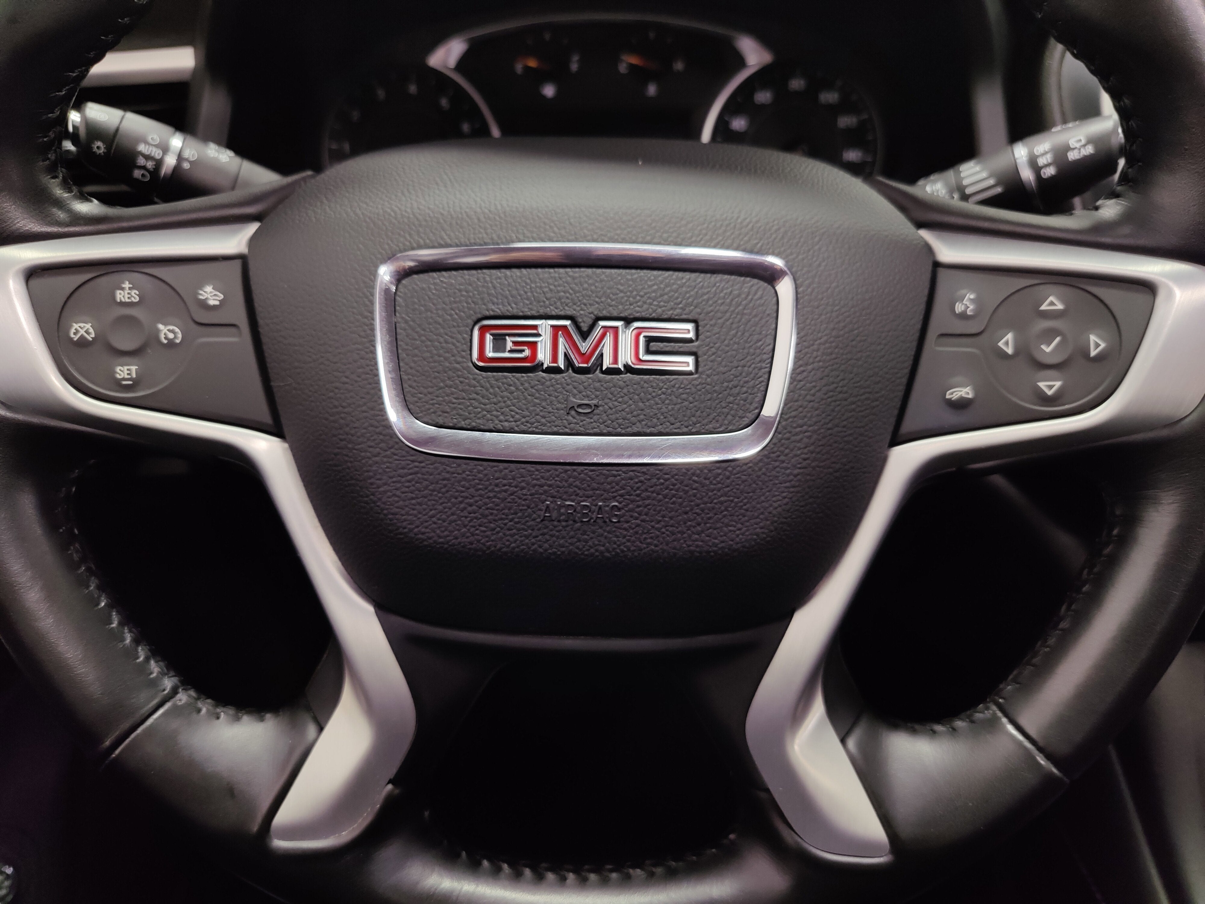 2021 GMC Acadia AWD SLT Luxury w/Sunroof & Nav