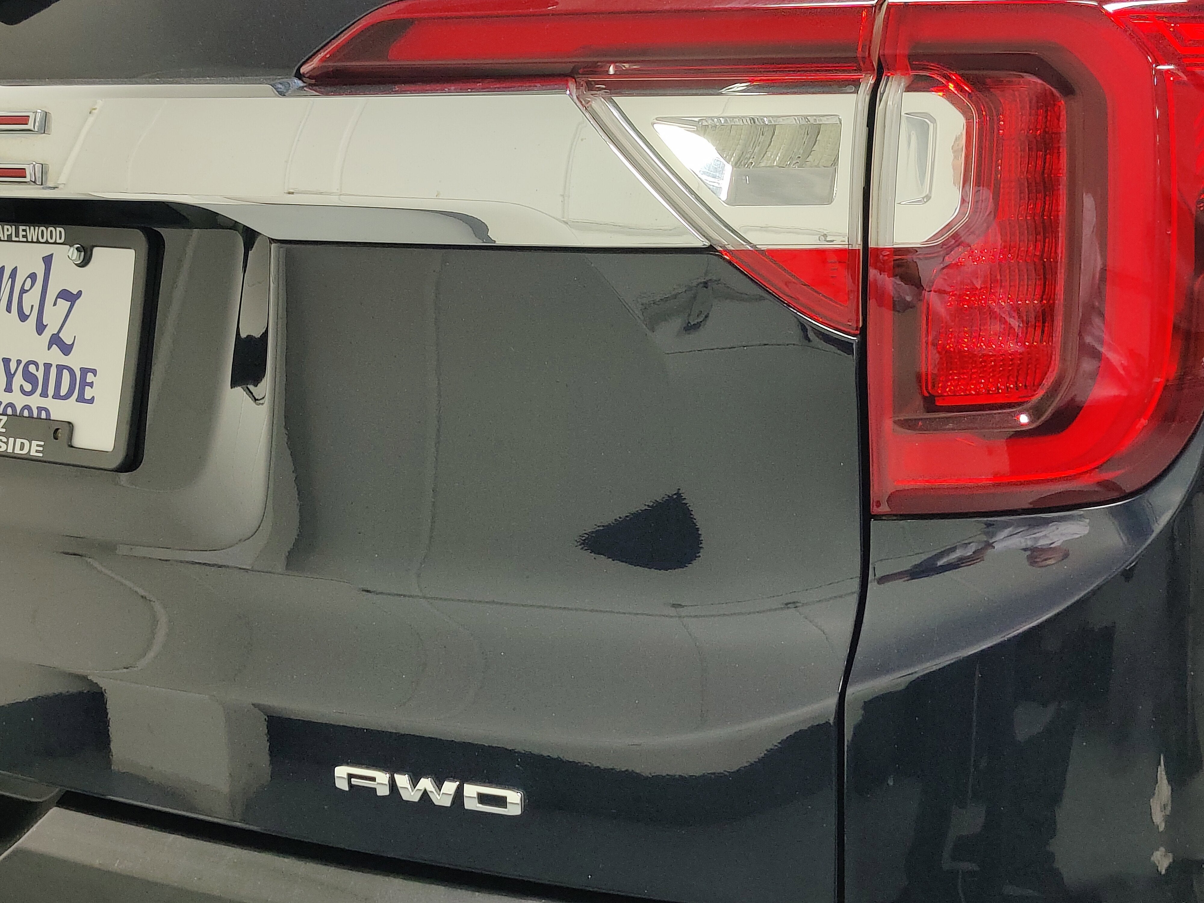 2021 GMC Acadia AWD SLT Luxury w/Sunroof & Nav