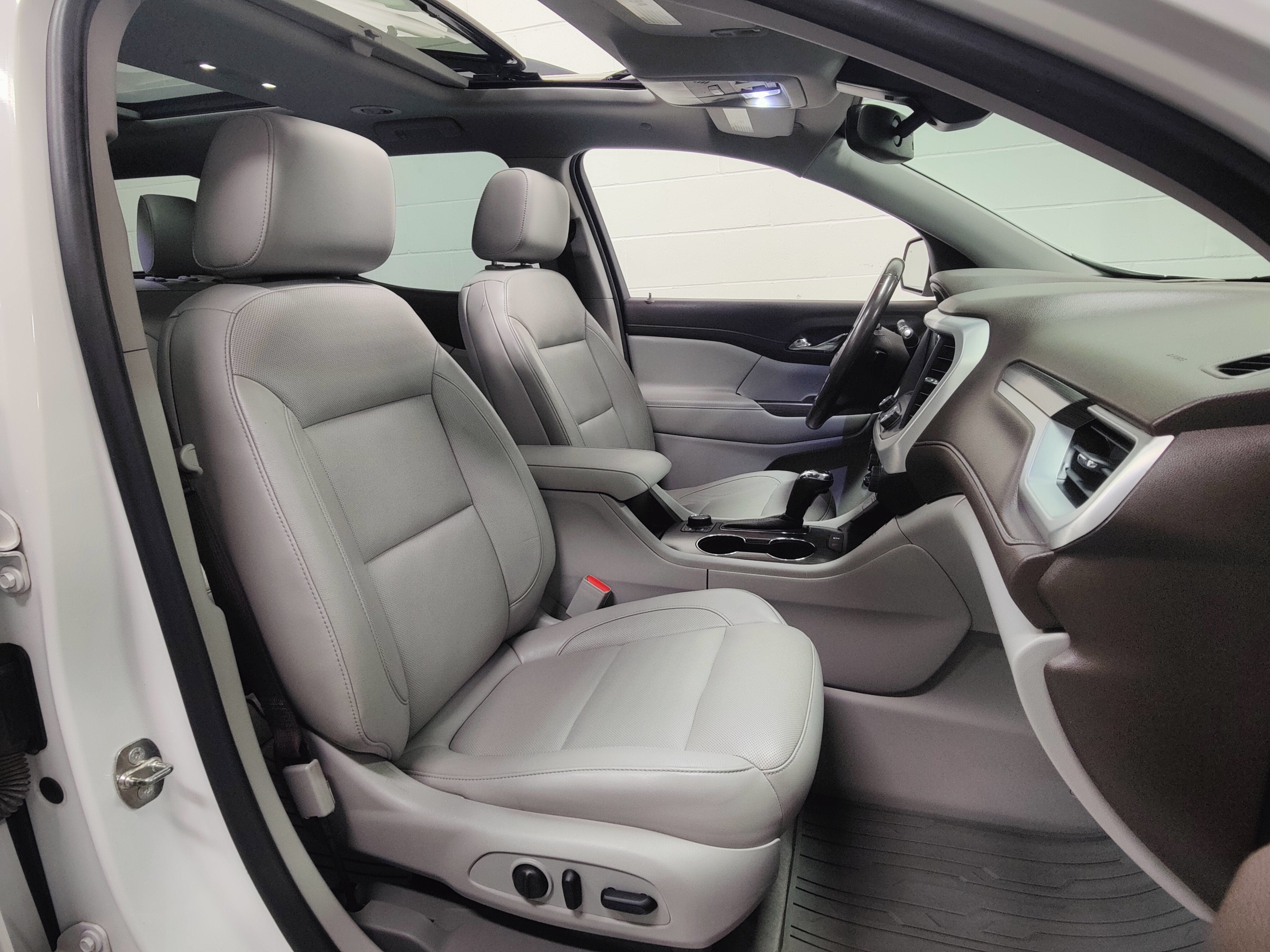 2019 GMC Acadia SLT-2 AWD w/Dual Sunroof & Nav