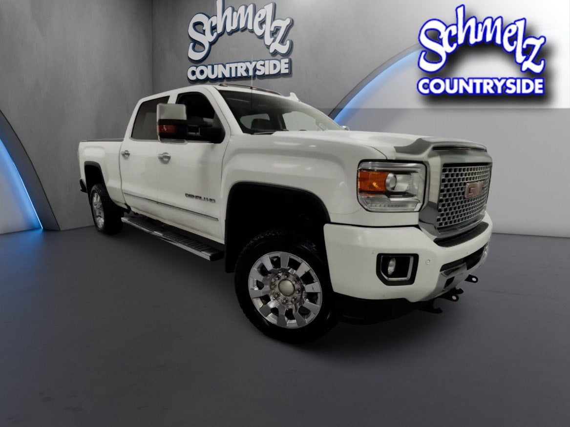 2016 GMC Sierra 2500HD Denali Z71 4x4 Crew Cab w/Sunroof