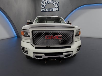 2016 GMC Sierra 2500HD Denali Z71 4x4 Crew Cab w/Sunroof