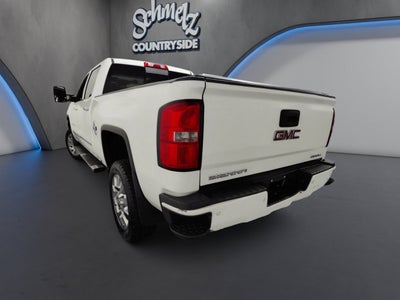 2016 GMC Sierra 2500HD Denali Z71 4x4 Crew Cab w/Sunroof