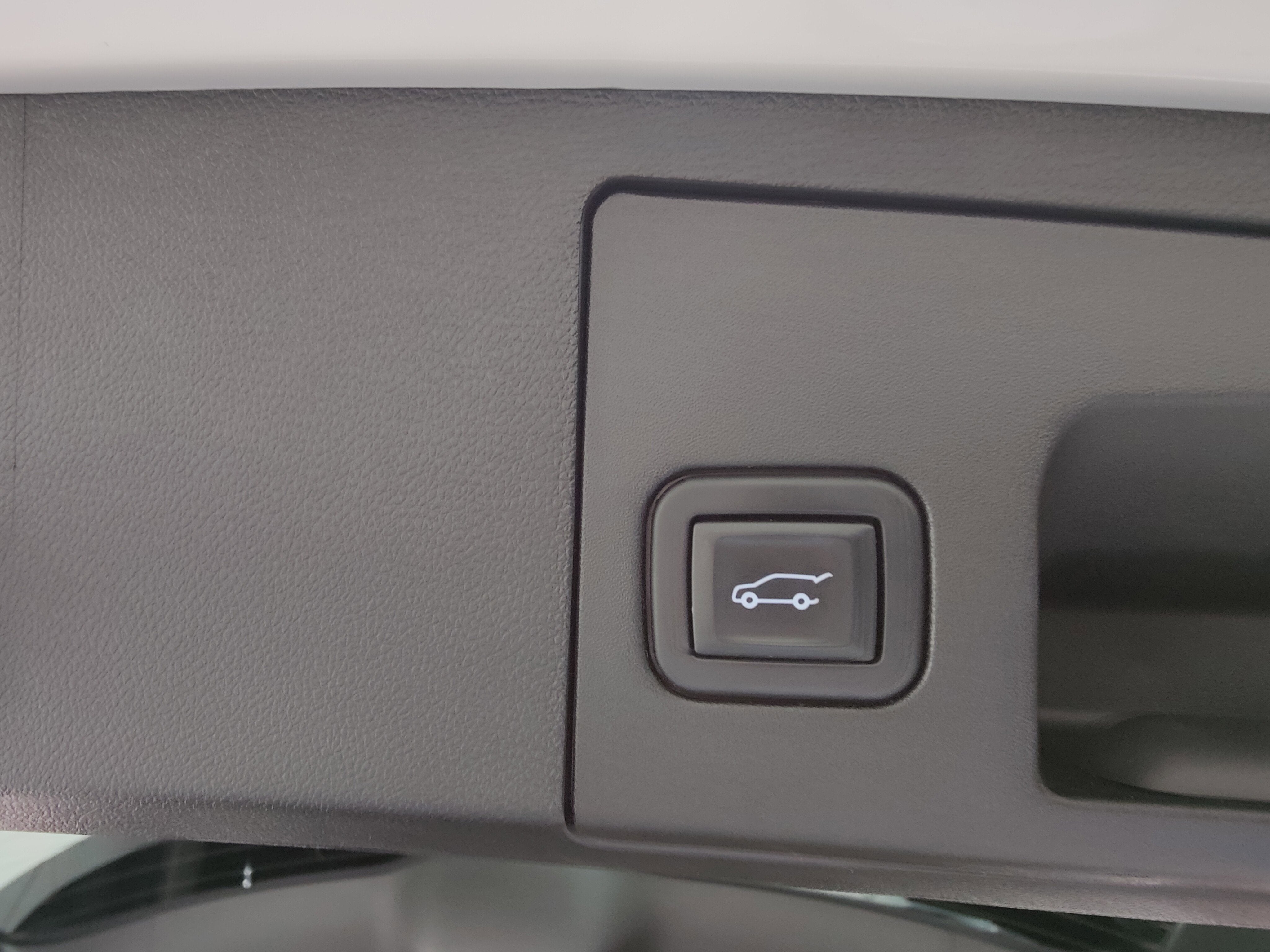 2021 Cadillac XT4 AWD Luxury w/Sunroof/Cold Pkg
