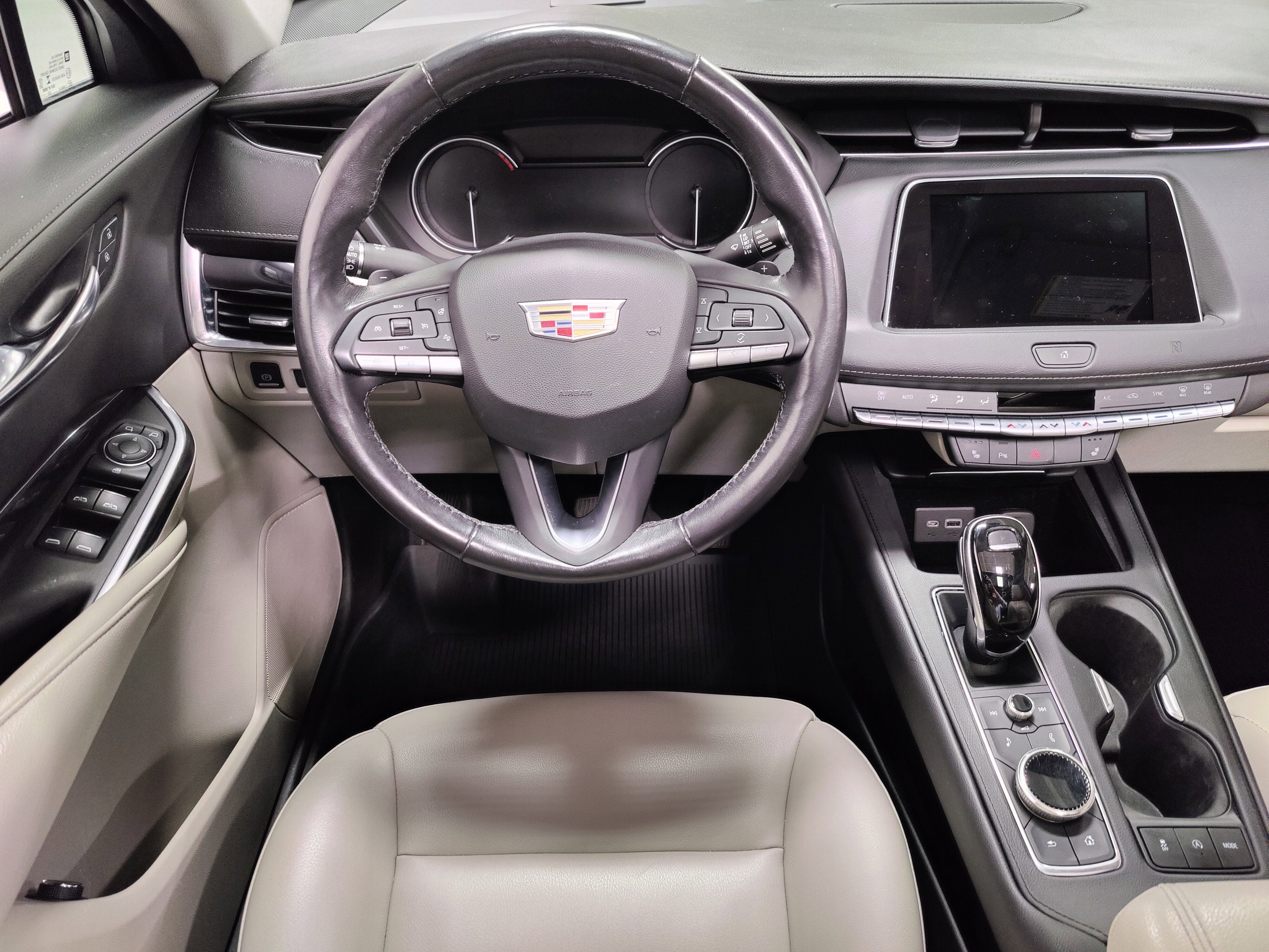 2021 Cadillac XT4 AWD Luxury w/Sunroof/Cold Pkg