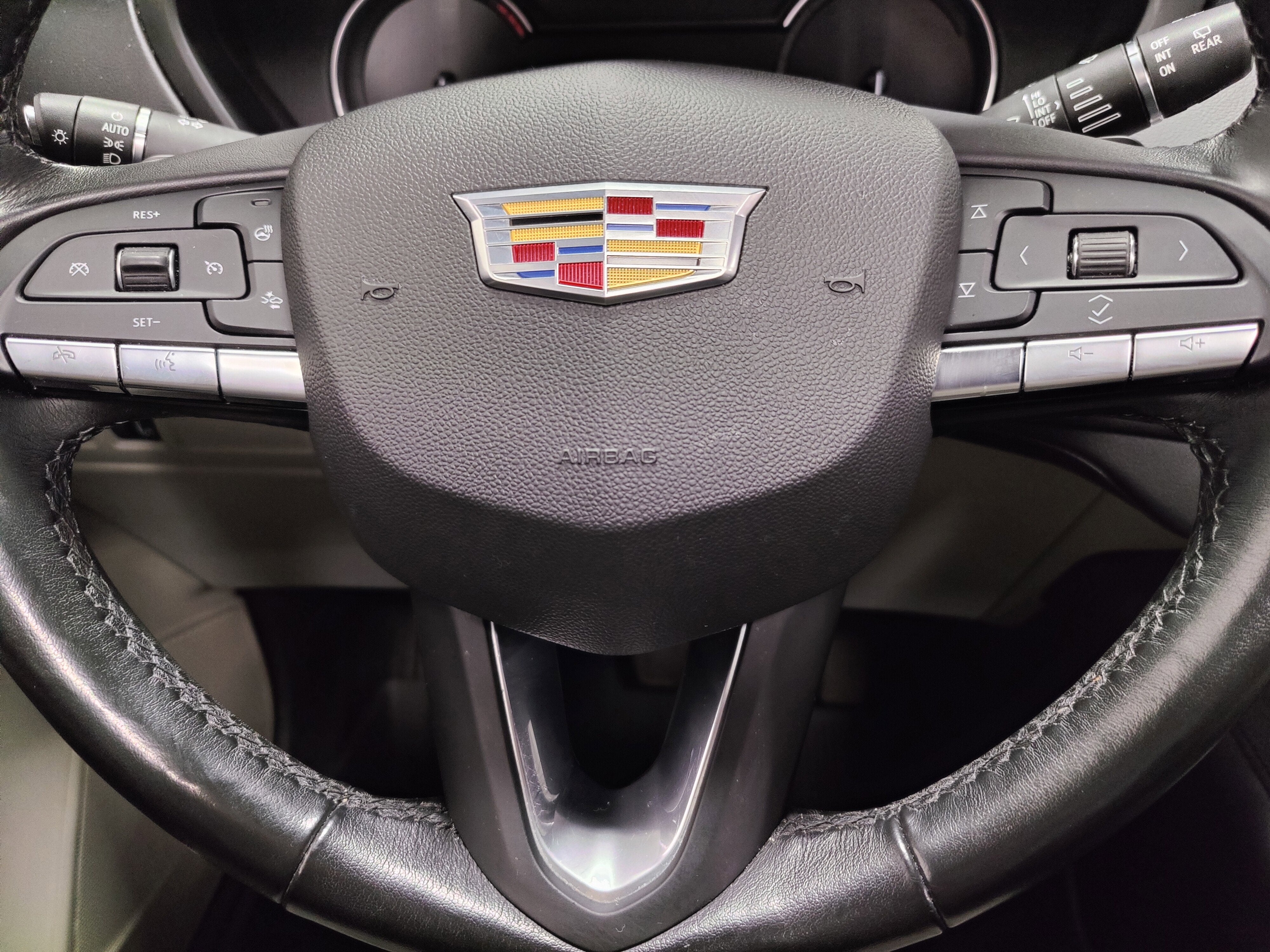 2021 Cadillac XT4 AWD Luxury w/Sunroof/Cold Pkg