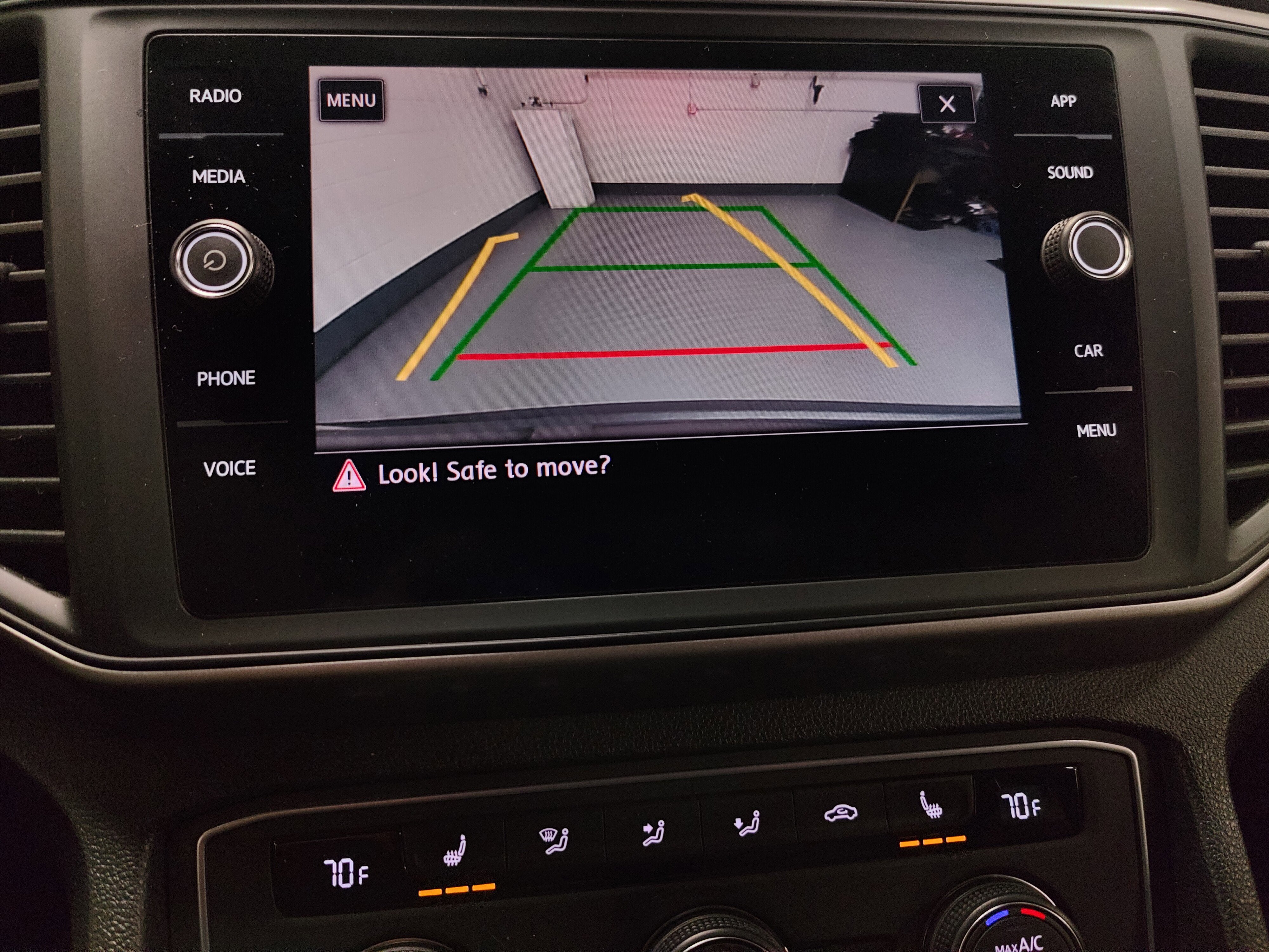 2020 Volkswagen Atlas Cross Sport V6 AWD SE w/Technology