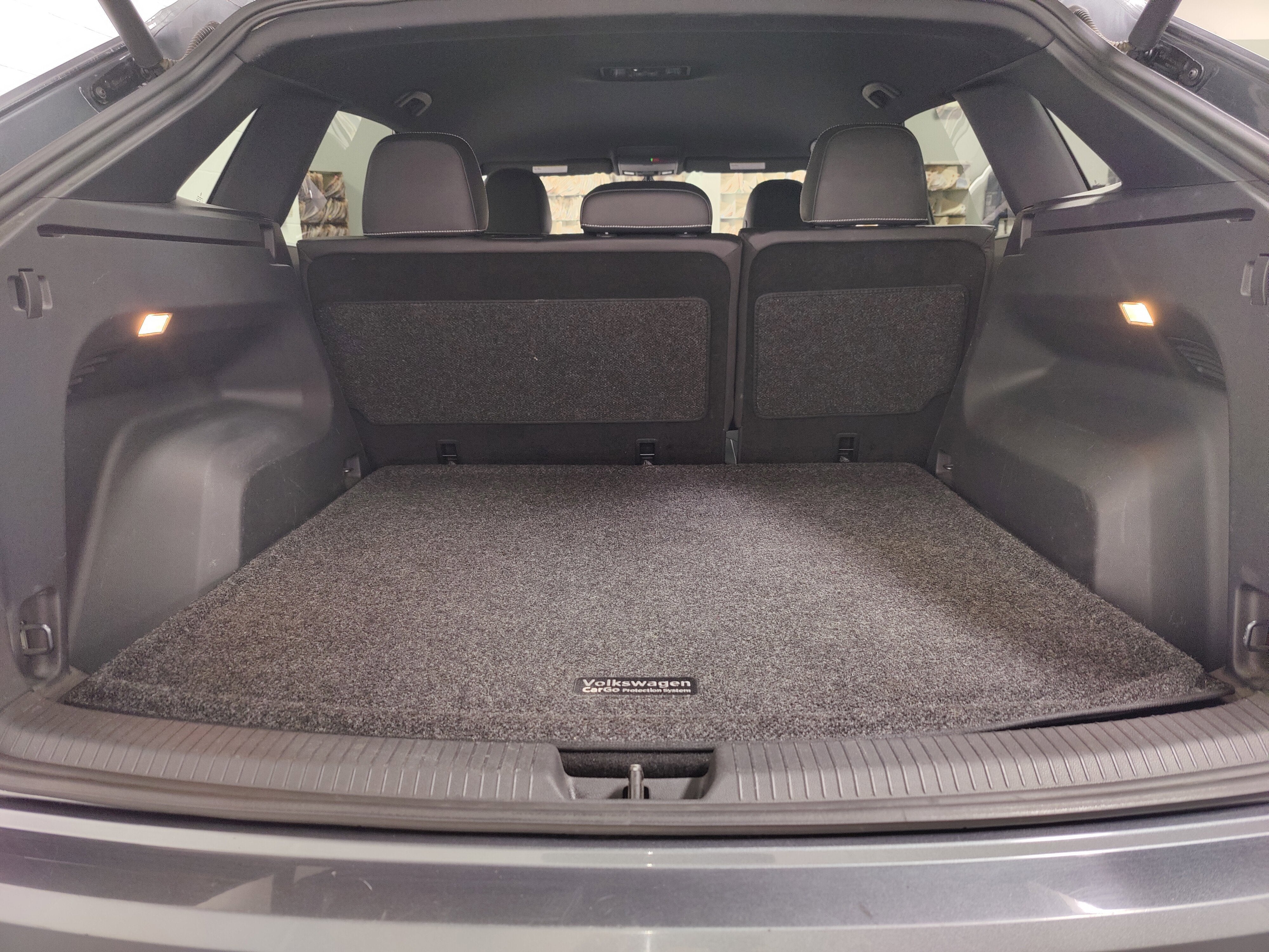 2020 Volkswagen Atlas Cross Sport V6 AWD SE w/Technology