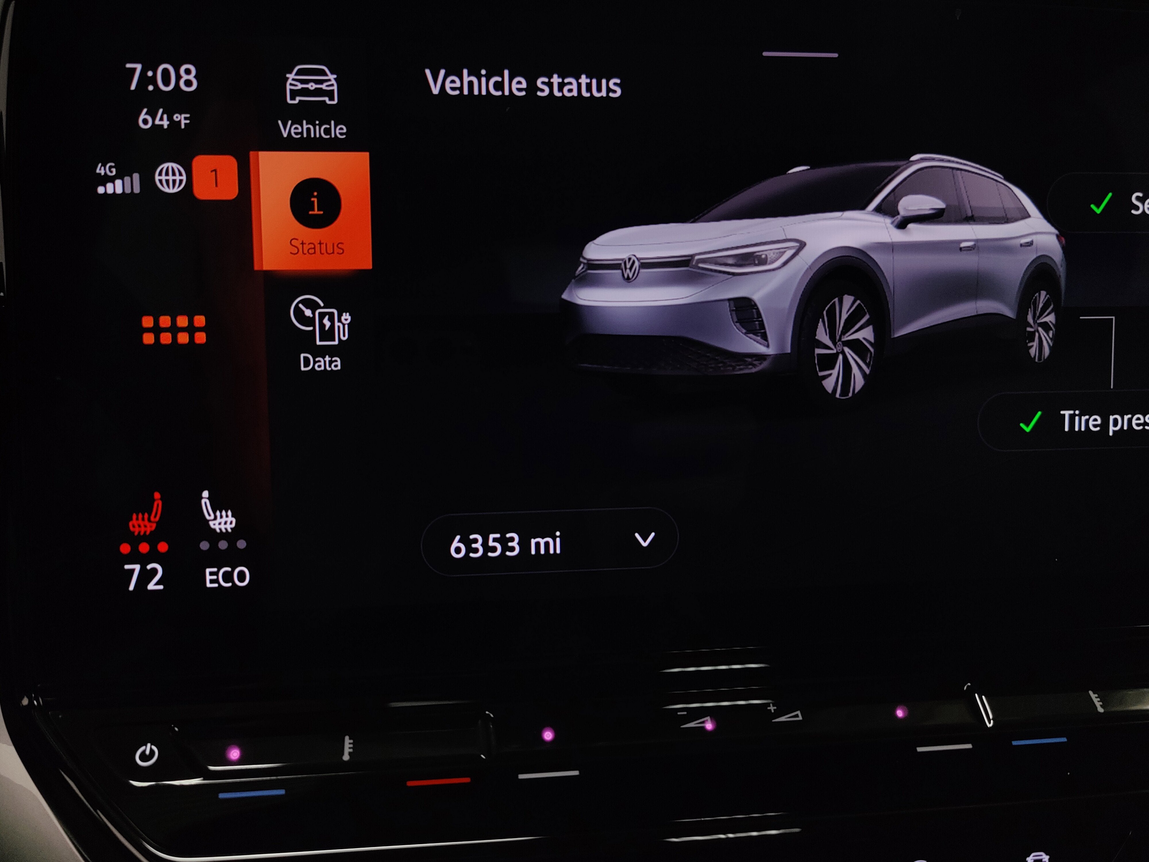 2024 Volkswagen ID.4 S w/ Glass Roof