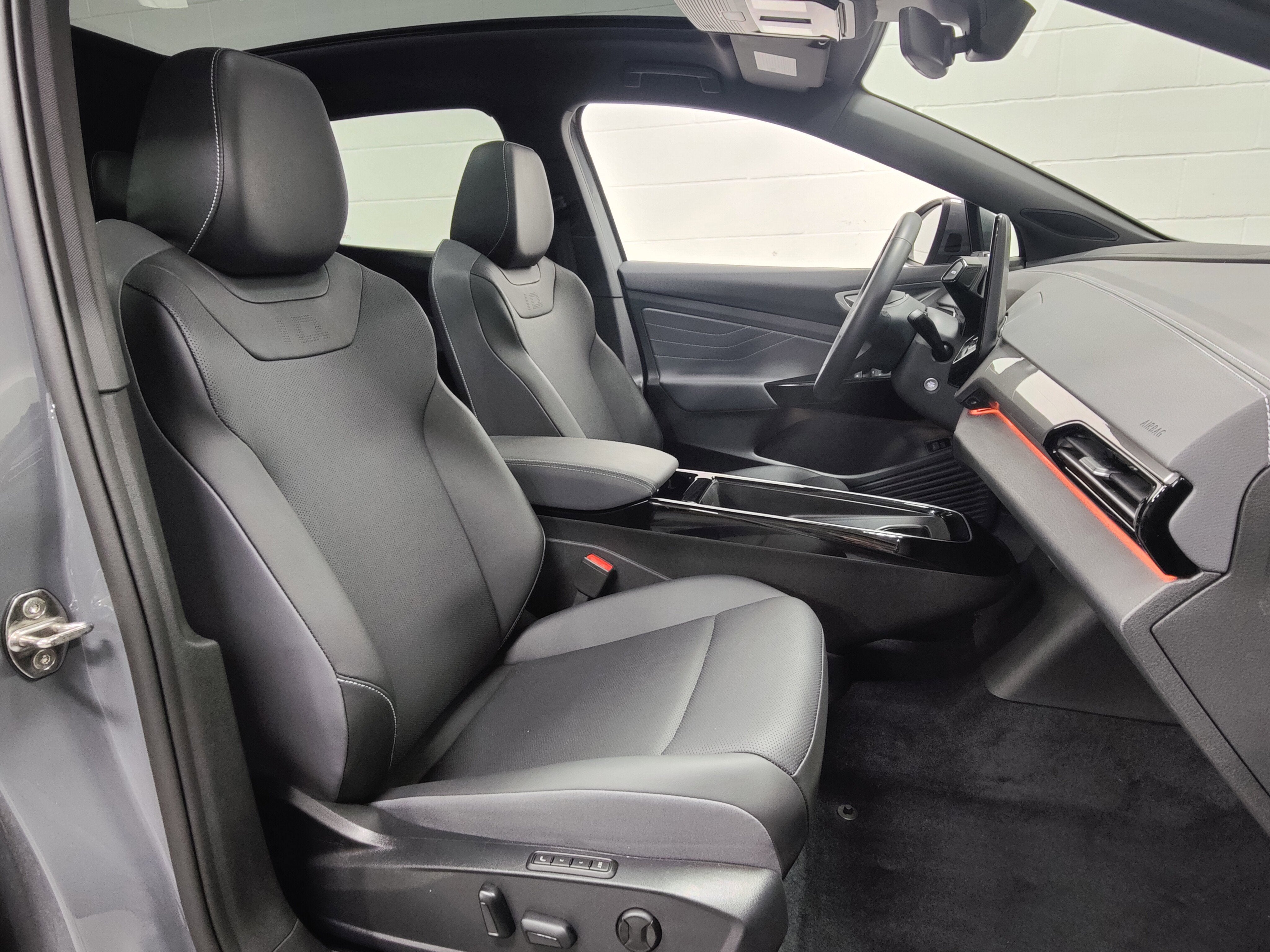 2024 Volkswagen ID.4 S w/ Glass Roof