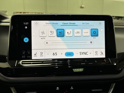 2026 Volkswagen Atlas Cross Sport 2.0T SEL R-Line Black