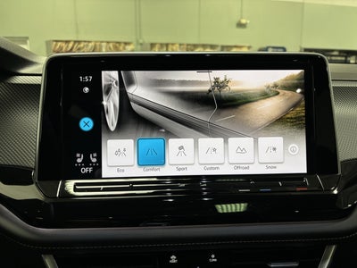 2026 Volkswagen Atlas Cross Sport 2.0T SEL R-Line Black