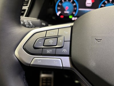 2026 Volkswagen Atlas Cross Sport 2.0T SEL R-Line Black