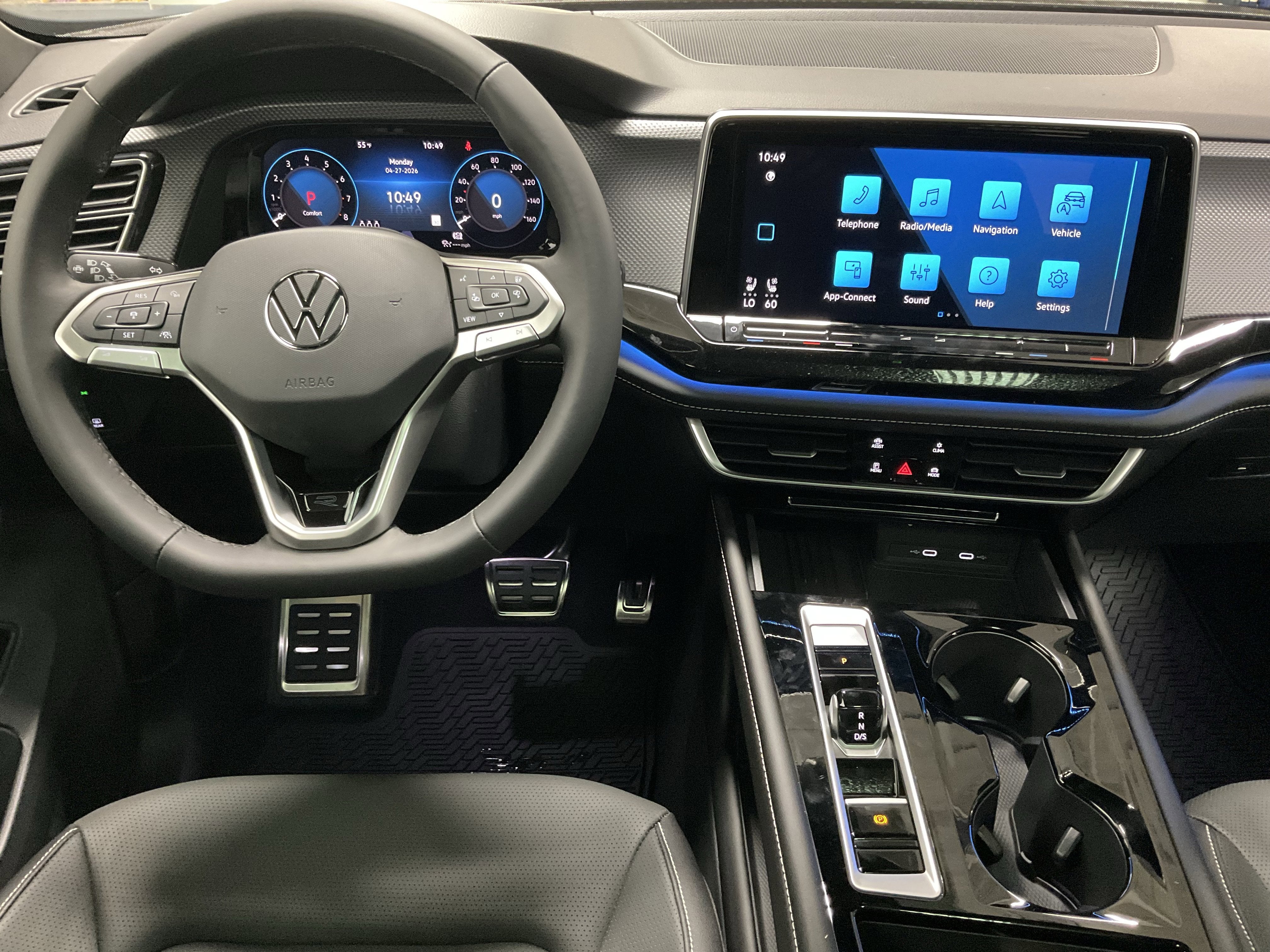2026 Volkswagen Atlas Cross Sport 2.0T SEL R-Line Black